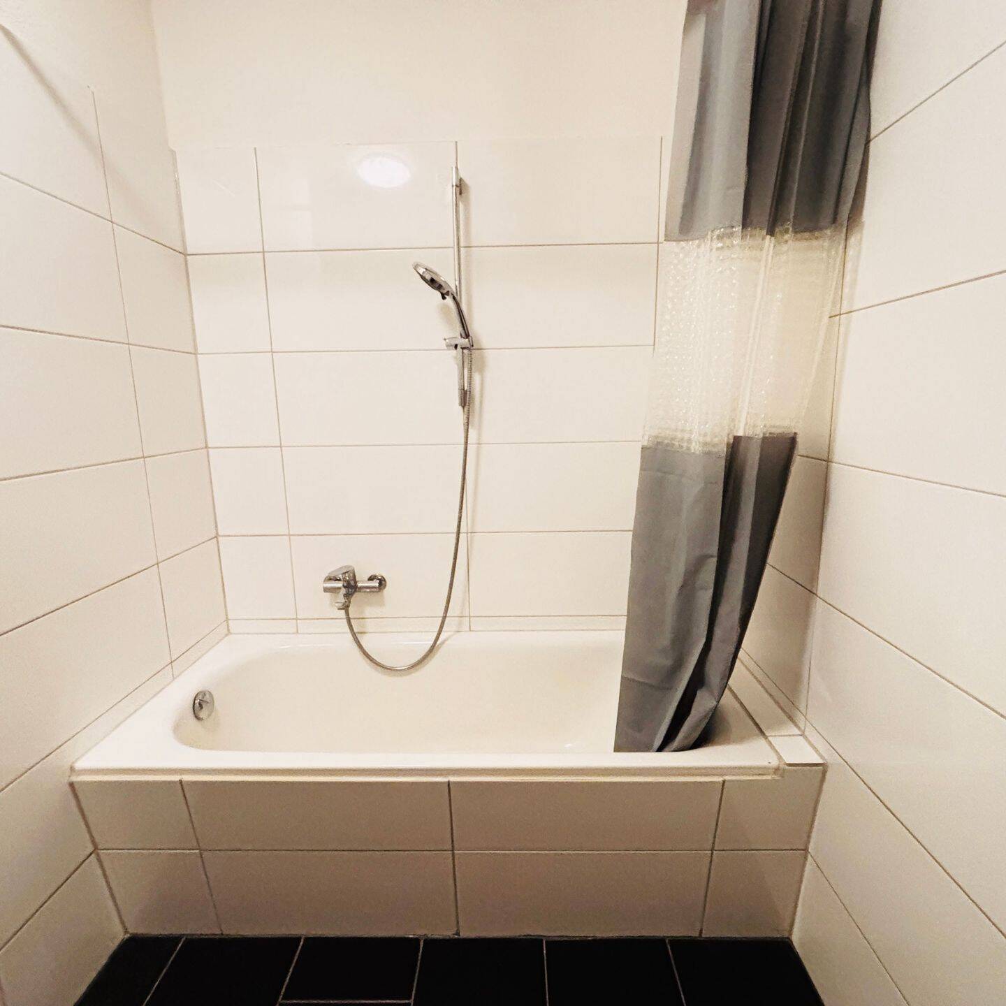 Moderne 2-Zimmer-Wohnung in Halle (Saale) Nähe Lutherplatz – 6110 Halle (Saale) – Vorschaubild 7