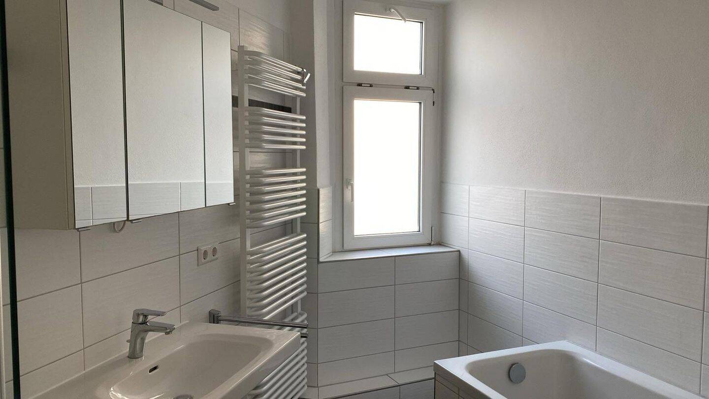 3 Zimmerwohhnung mit Einbauküche und Gartenanteil – 8056 Zwickau – Vorschaubild 4