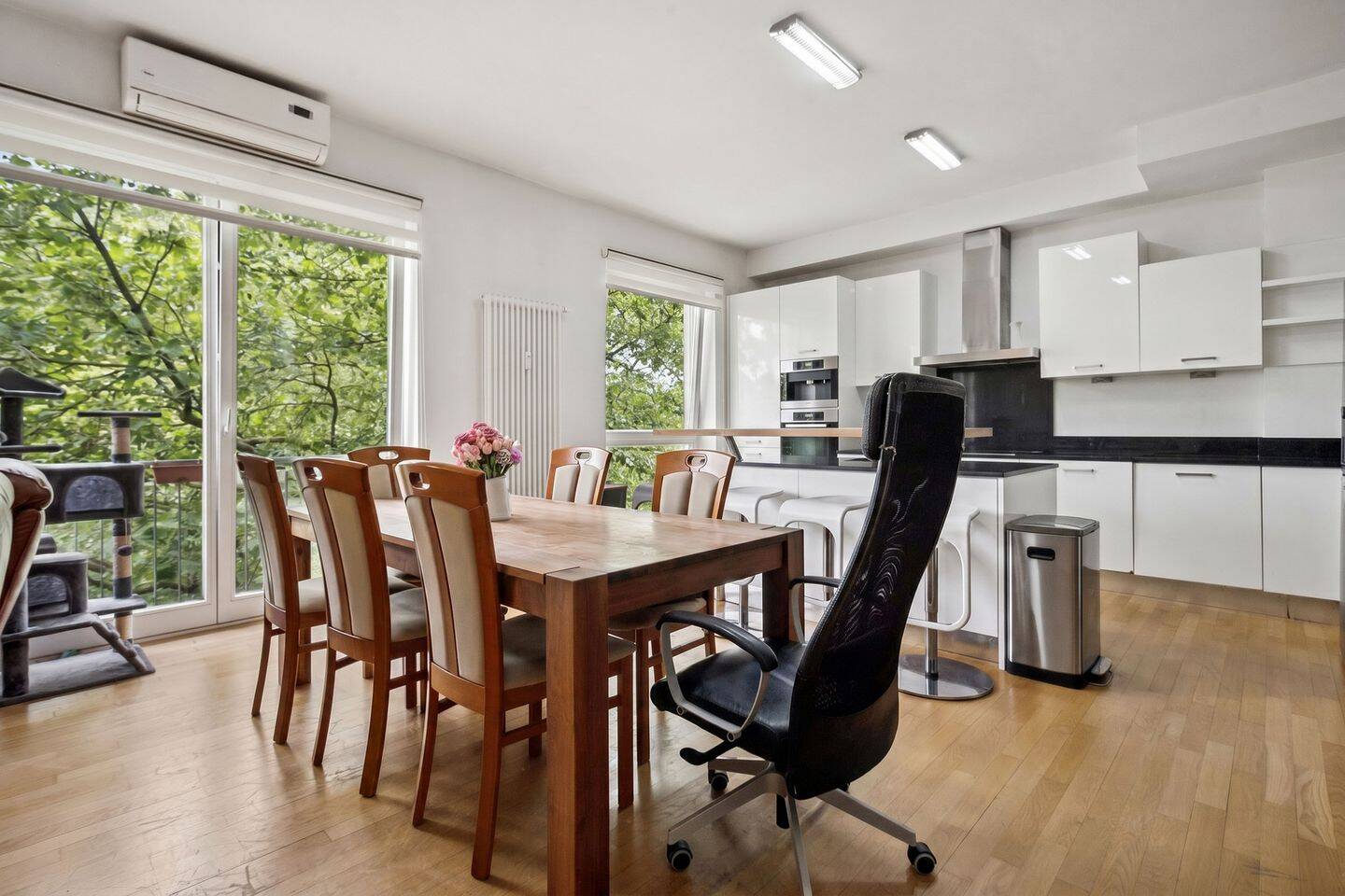 Exklusives Wohnen nahe dem Tiergarten – 4-Zimmer-Wohnung mit zwei Balkonen – 10785 Berlin – Vorschaubild 4