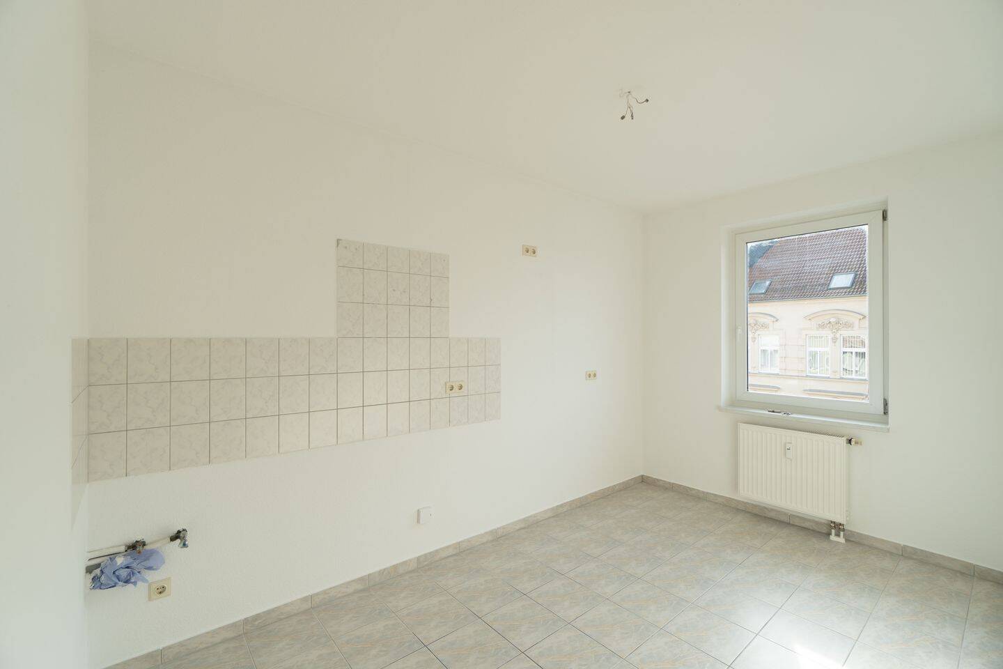 Mit Einbauküche und Balkon in Uninähe – 39106 Magdeburg – Vorschaubild 4