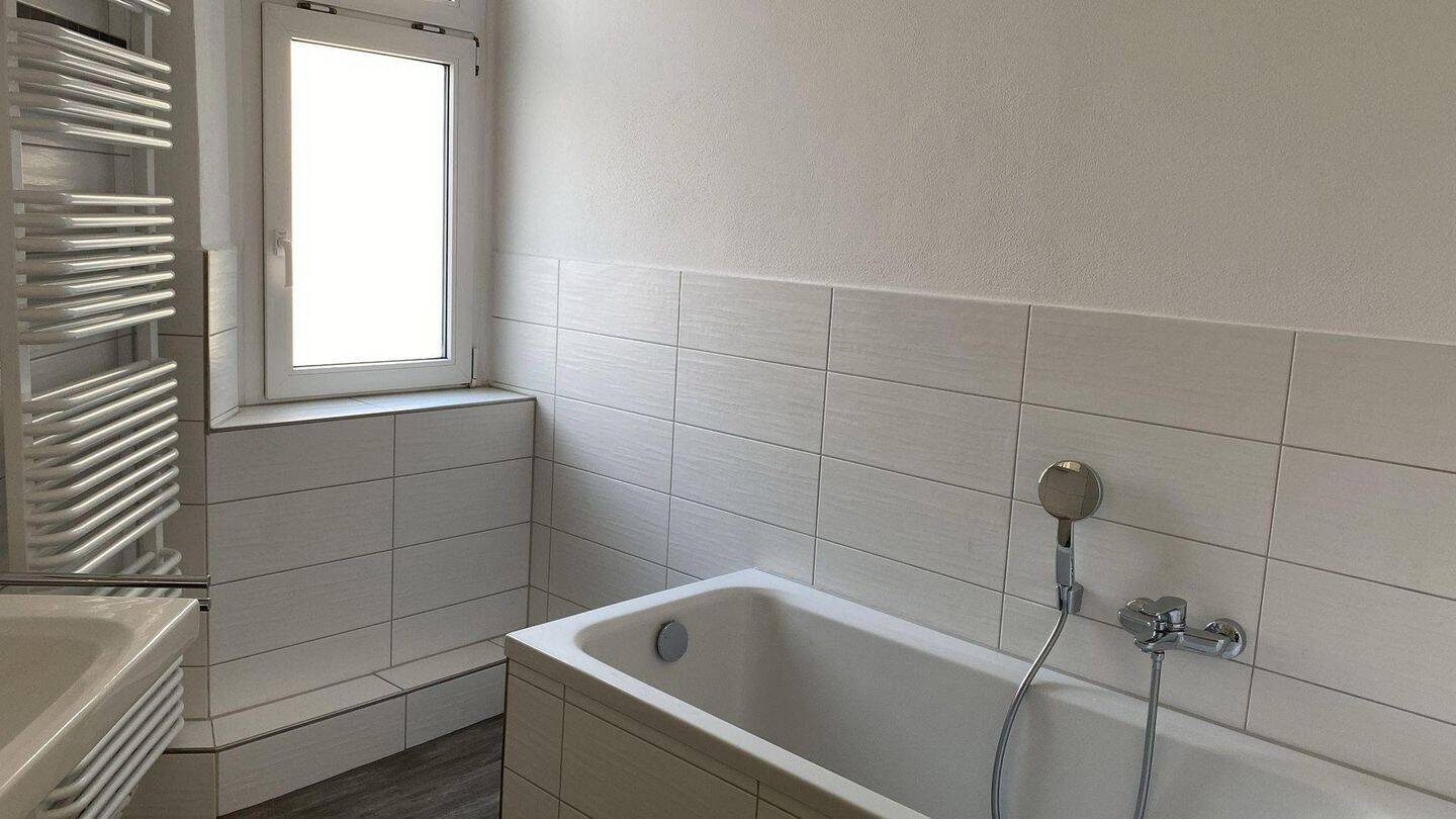 3 Zimmerwohhnung mit Einbauküche und Gartenanteil – 8056 Zwickau – Vorschaubild 7