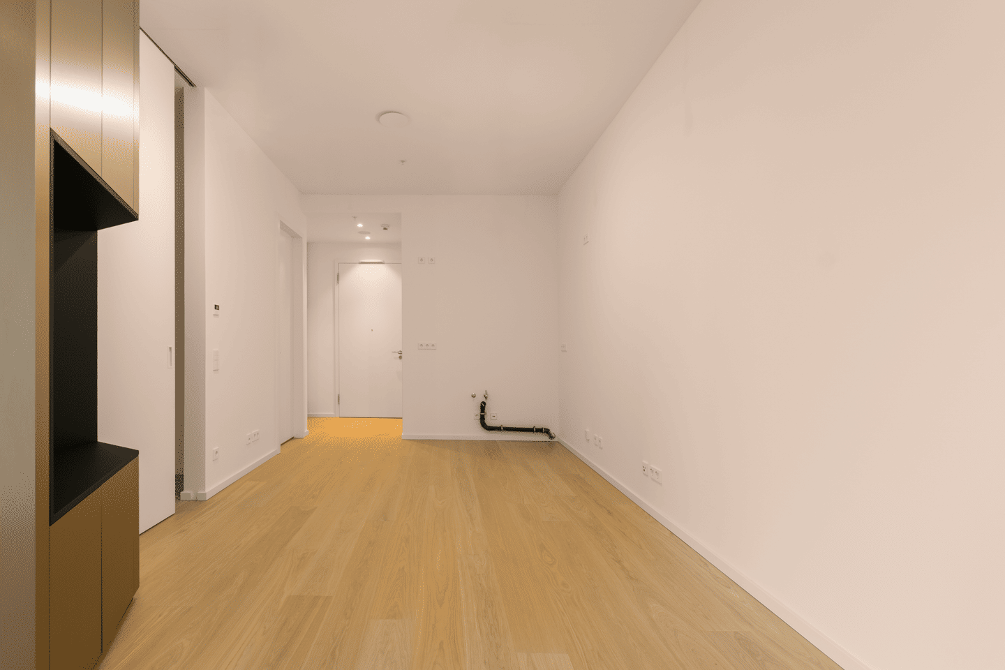 Modernes City-Loft im FOUR Frankfurt mit Blick auf die Alte Oper – 60315 Frankfurt am Main – Vorschaubild 7