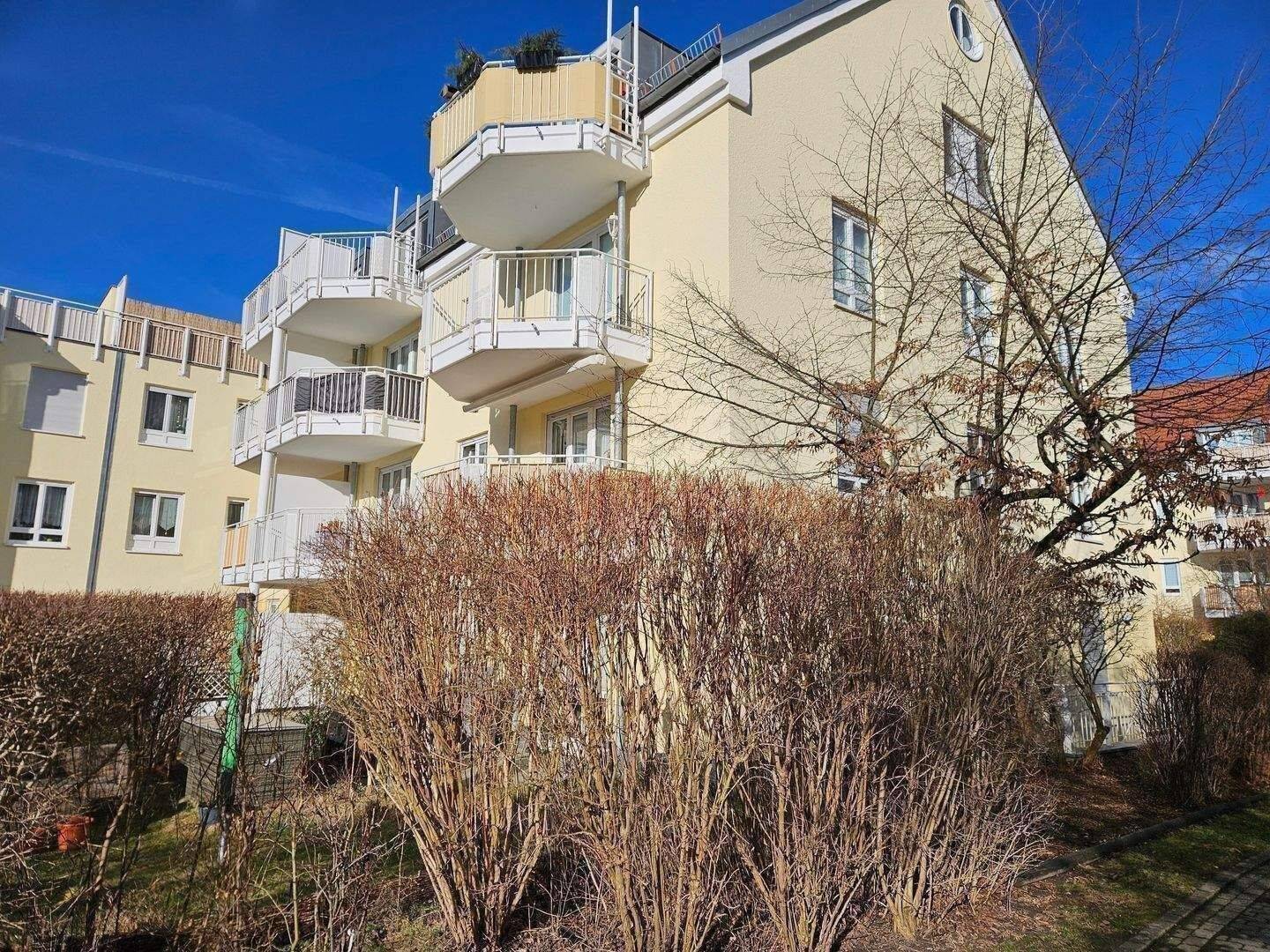 Bereits vermietet: Kleine 2 Zimmer-Wohnung. Kochnische. Balkon. Tiefgaragen-Stellplatz – 1328 Dresden – Vorschaubild 6