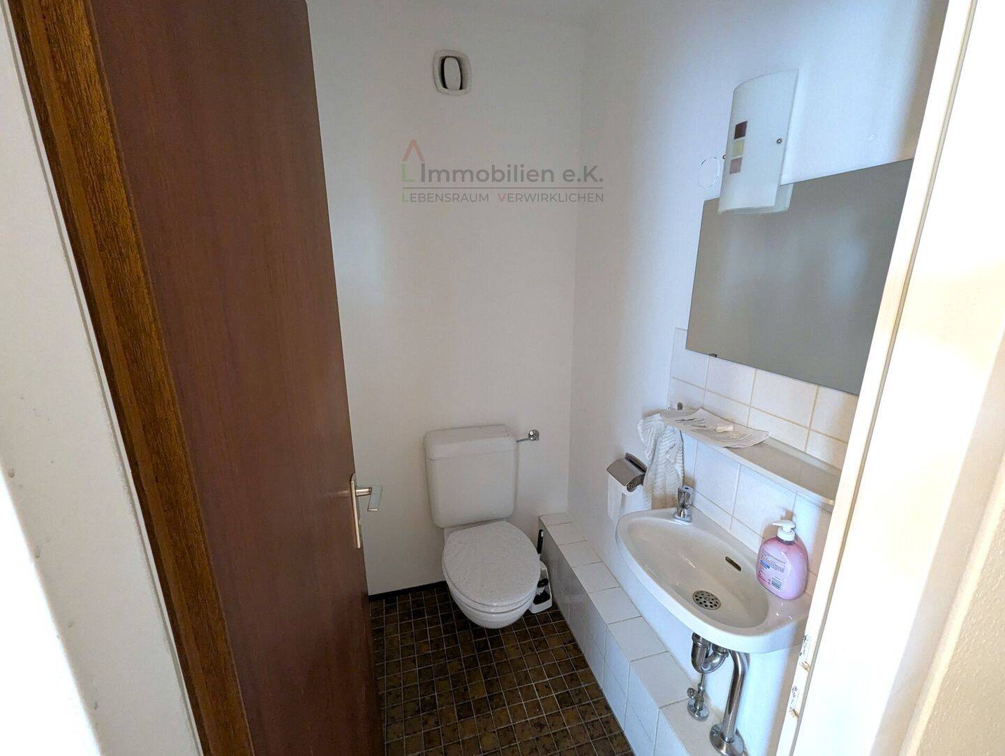 Schöne helle 2-Zimmer Wohnung im herzen von Neugereut – 70378 Stuttgart – Vorschaubild 7
