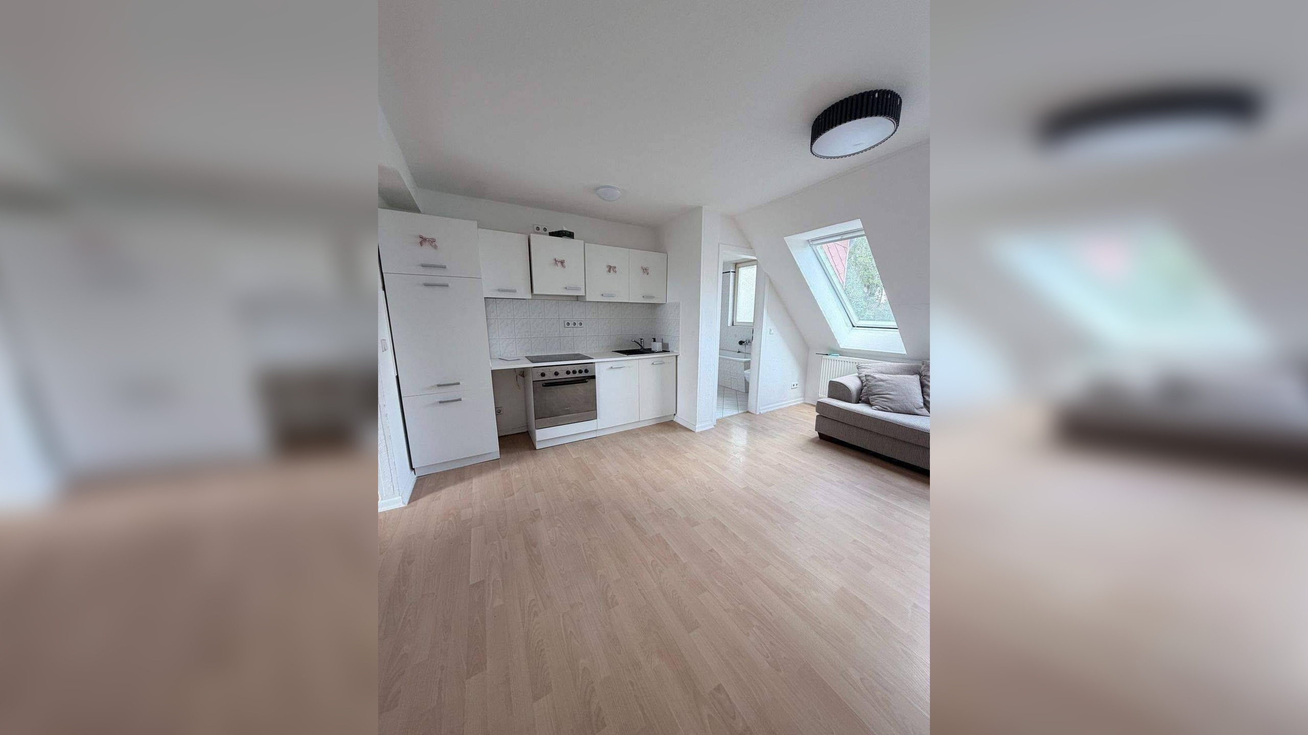 Bezugsfrei! Keine Provision! Sonnige 2-Zi-DG, Bj 2000 im sanierten AB-Gebäude, gr. Innenhofgarten – 12459 Berlin – Vorschaubild 2