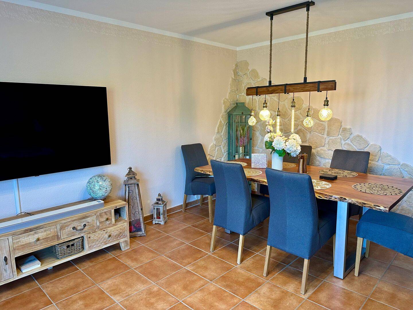 Großzügige Maisonette-Wohnung mit schönem Ausblick in Taunusstein-Wehen – 65232 Taunusstein – Vorschaubild 4