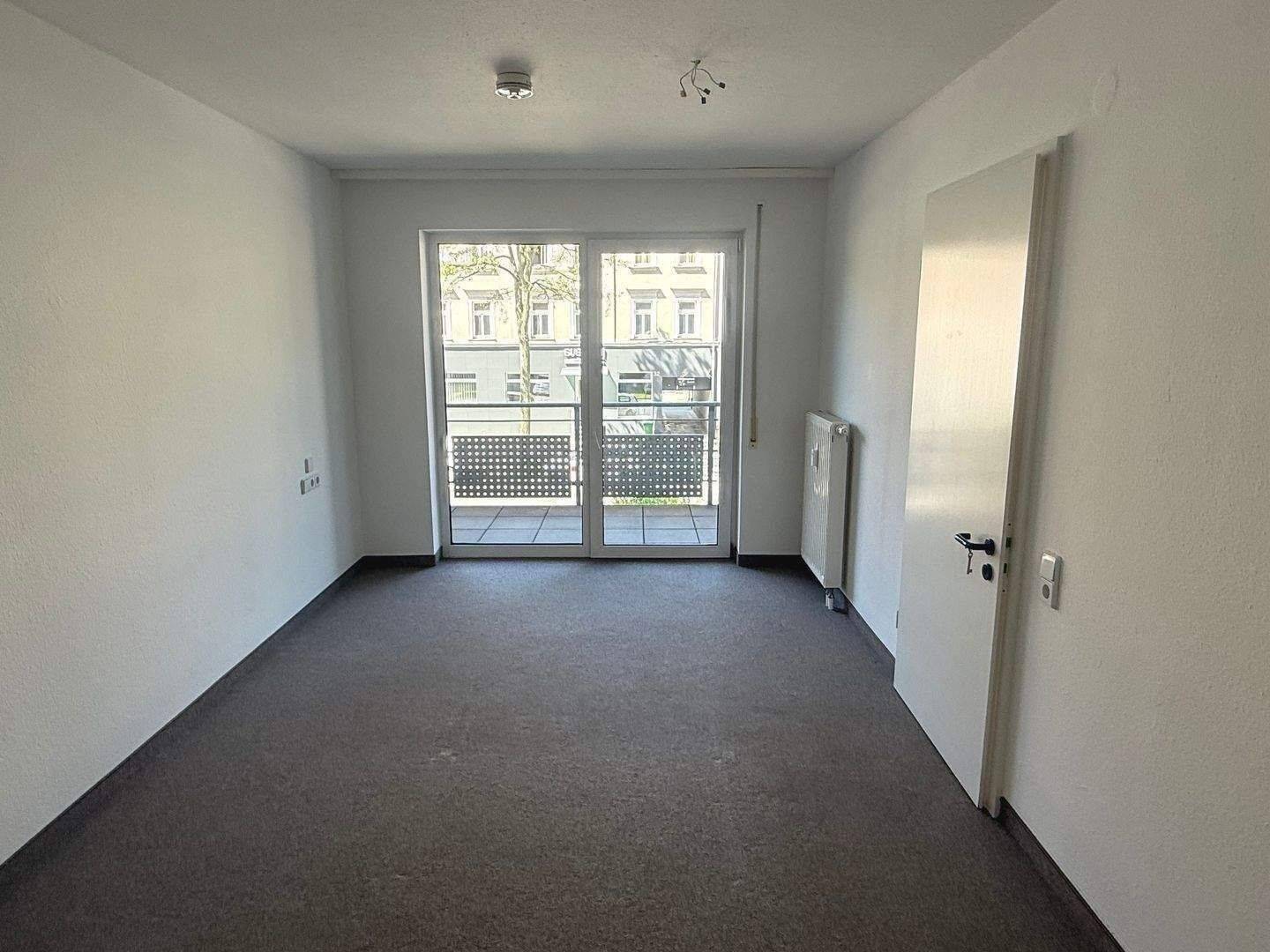 – 2-Raum-APARTMENT MIT 2 BALKONEN – SENIOR LIVING – barrierefrei – 9126 Chemnitz – Vorschaubild 6