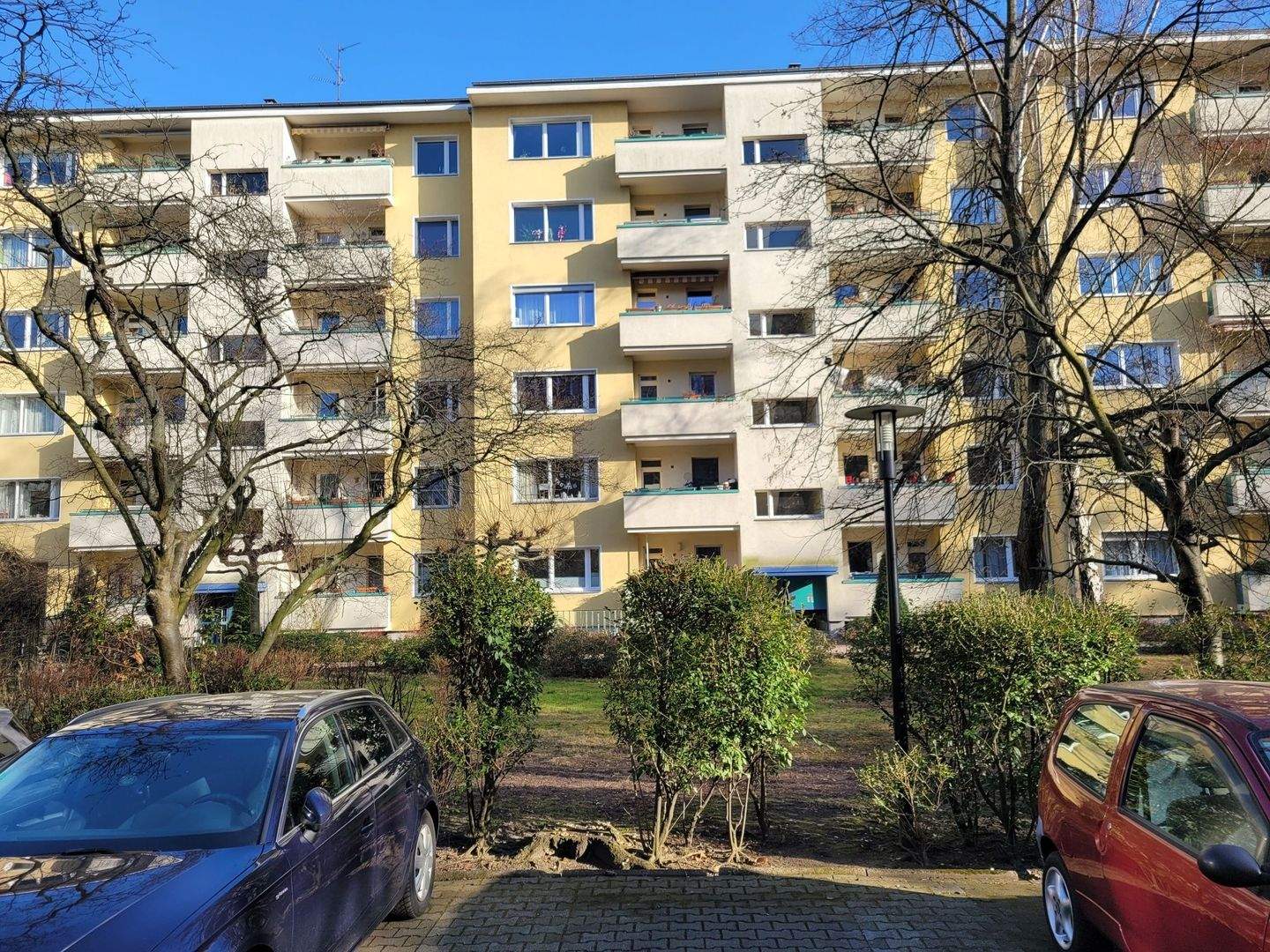 Urbanes Wohnen am KaDeWe – Lichtdurchflutete 3-Zimmer-Wohnung mit Potenzial – 10777 Berlin – Vorschaubild 2