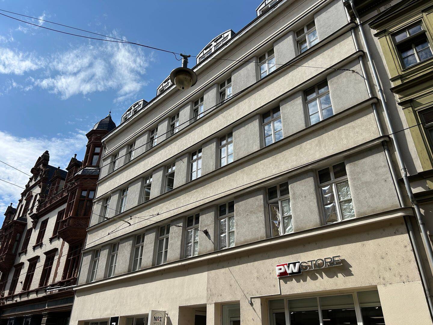 Gemütliche Singlewohnung mit Einbauküche inmitten der City! – 6108 Halle (Saale) – Vorschaubild 2