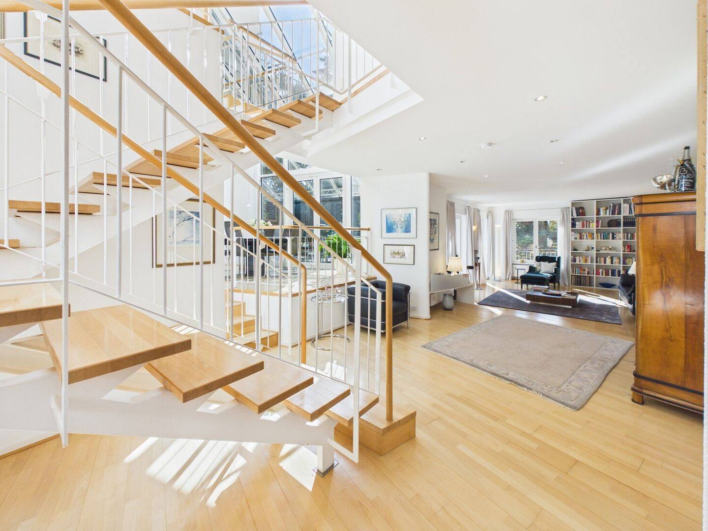 Moderne, stilvolle Architektur trifft naturnahe Privatsphäre – Familienanwesen mit Einliegerwohnung – 55124 Mainz – Vorschaubild 3
