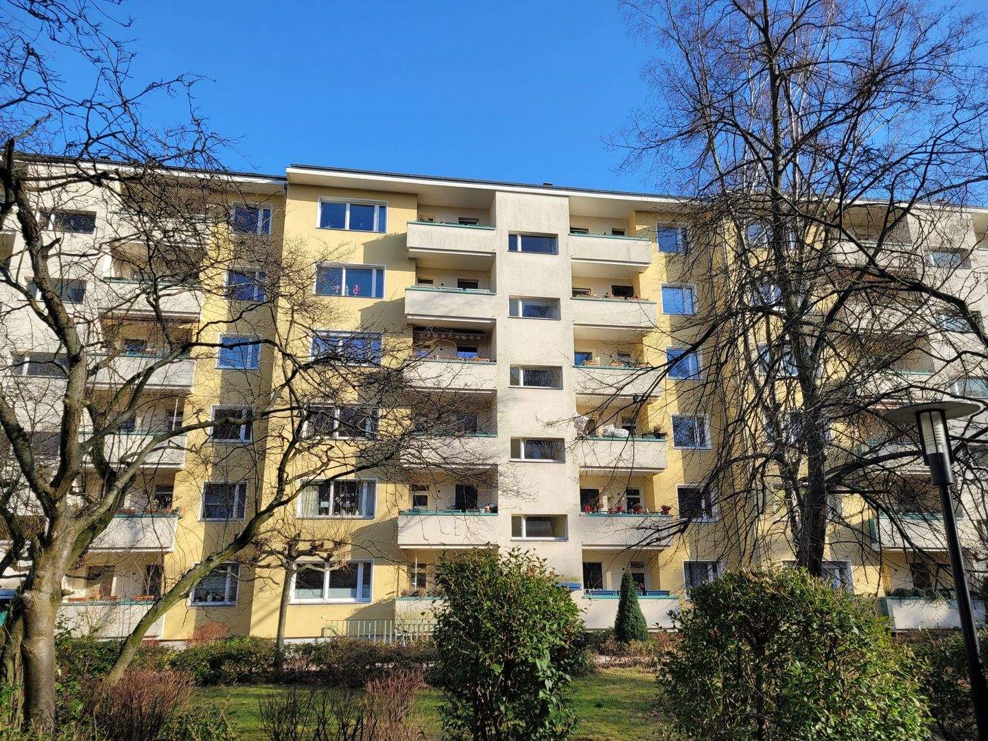 Urbanes Wohnen am KaDeWe – Lichtdurchflutete 3-Zimmer-Wohnung mit Potenzial – 10777 Berlin – Vorschaubild 4