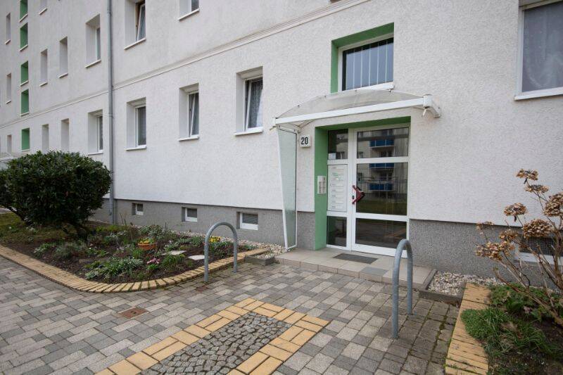 In der Herrichtung! 3-Zimmerwohnung mit Dusche… – 6118 Halle (Saale) – Vorschaubild 6