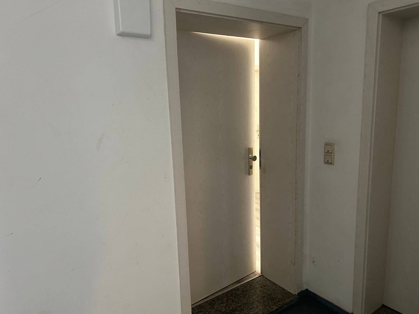Gemütliche Singlewohnung mit Einbauküche inmitten der City! – 6108 Halle (Saale) – Vorschaubild 7