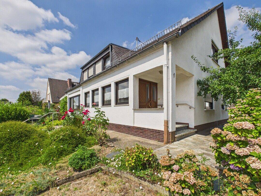 Solides Einfamilienhaus mit idyllischem Garten in Koblenz-Karthause! – 56075 Koblenz – Vorschaubild 2