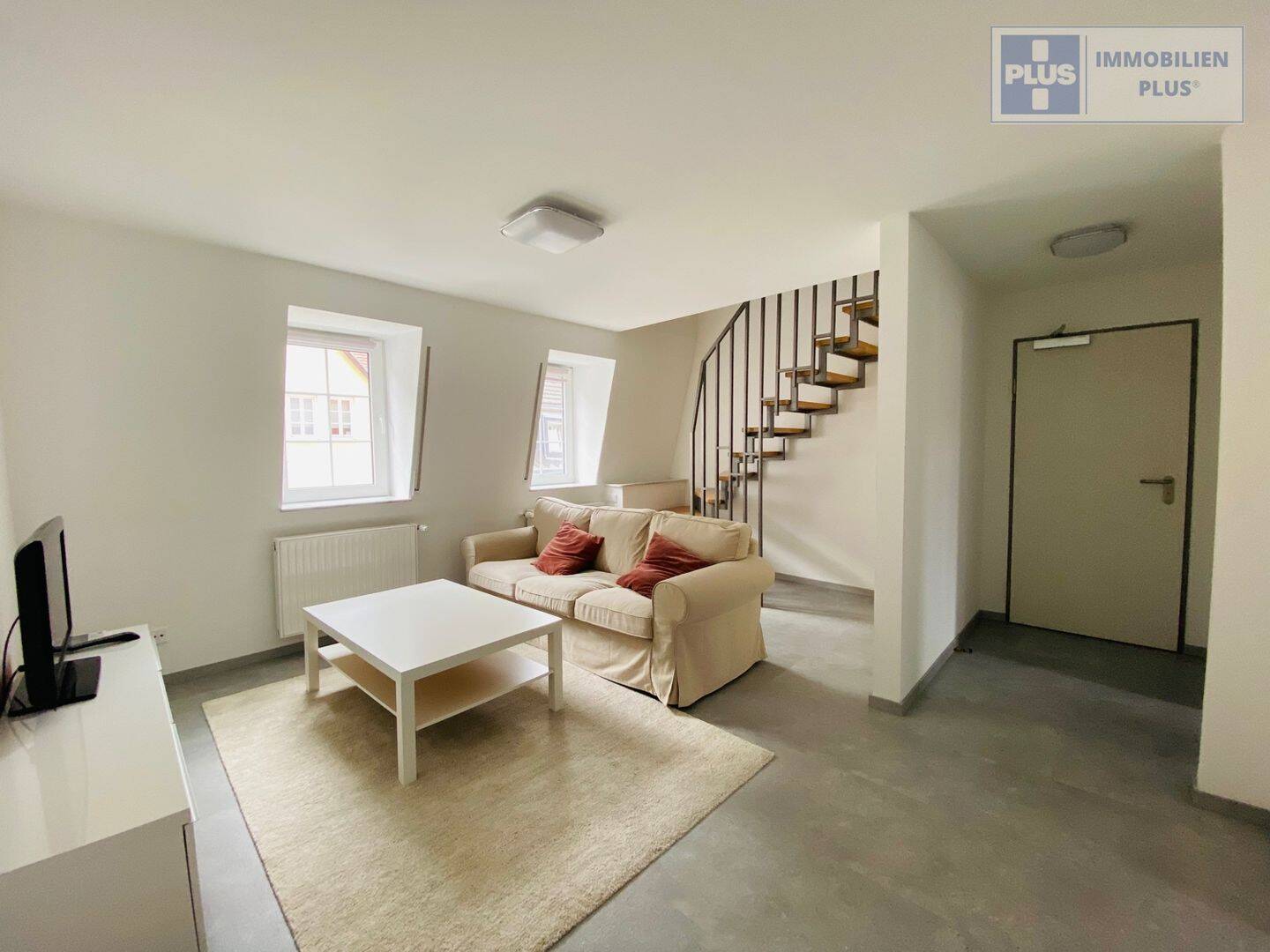 HOMBURG; MODERNE MAISONETTEWOHNUNG IN DER HOMBURGER ALTSTADT – 66424 Homburg – Vorschaubild 2