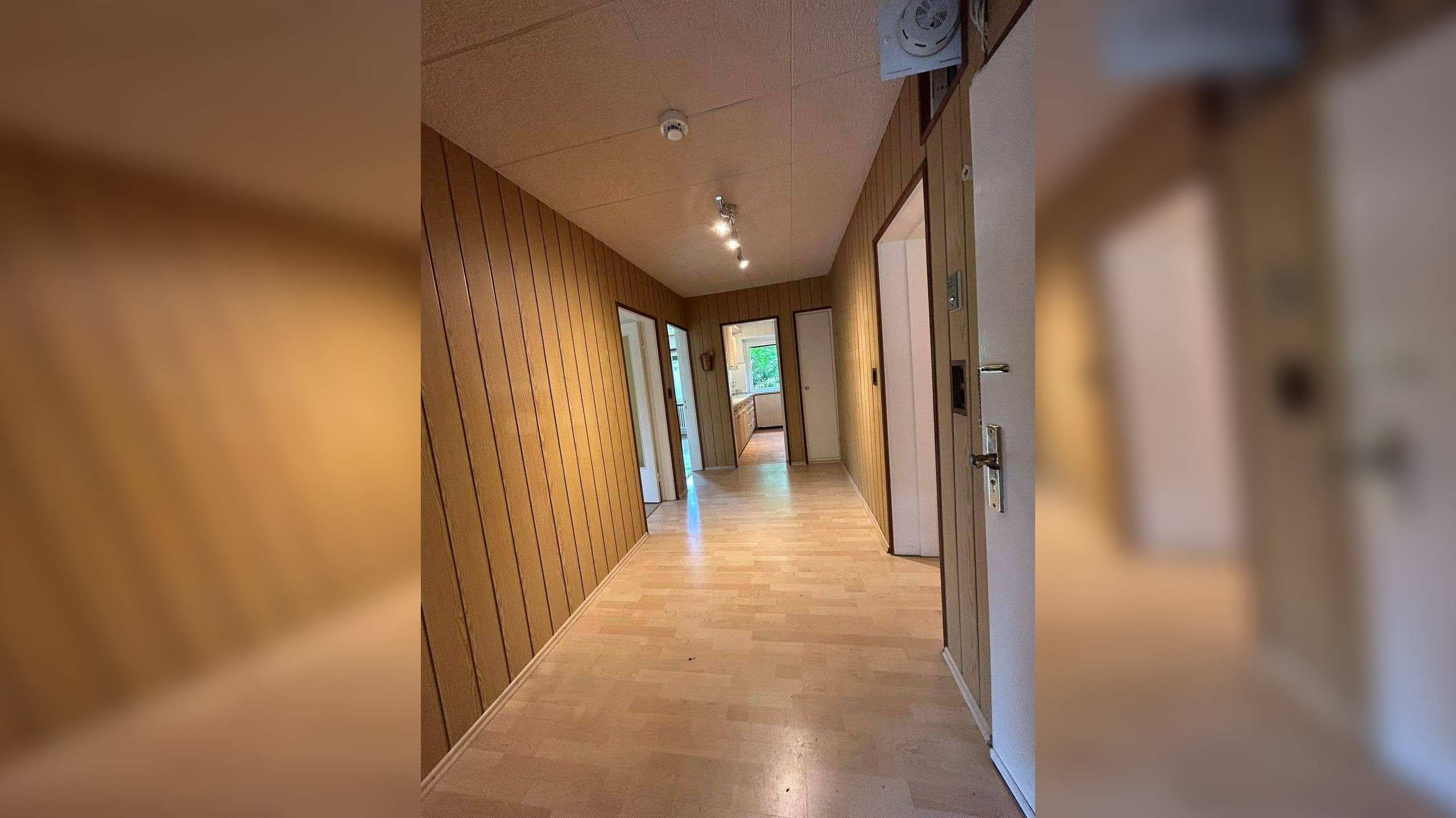 freistehende 3 – Zimmer Terrassenwohnung – 22453 Hamburg – Vorschaubild 3