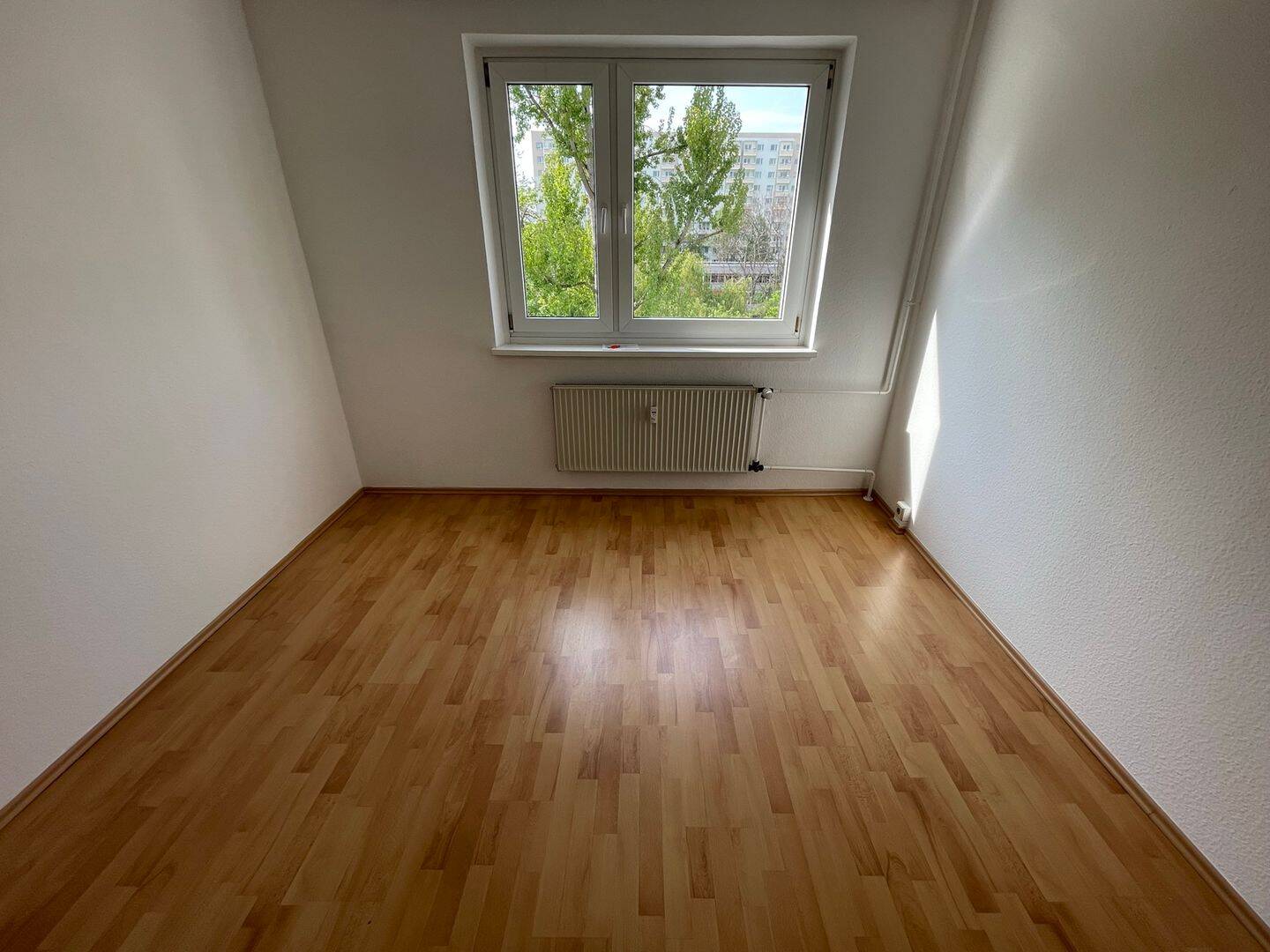 Zentrum Ost – kleine 3-Raumwohnung mit Balkon, Lift und Wannenbad in ruhiger Lage – 4103 Leipzig – Vorschaubild 7