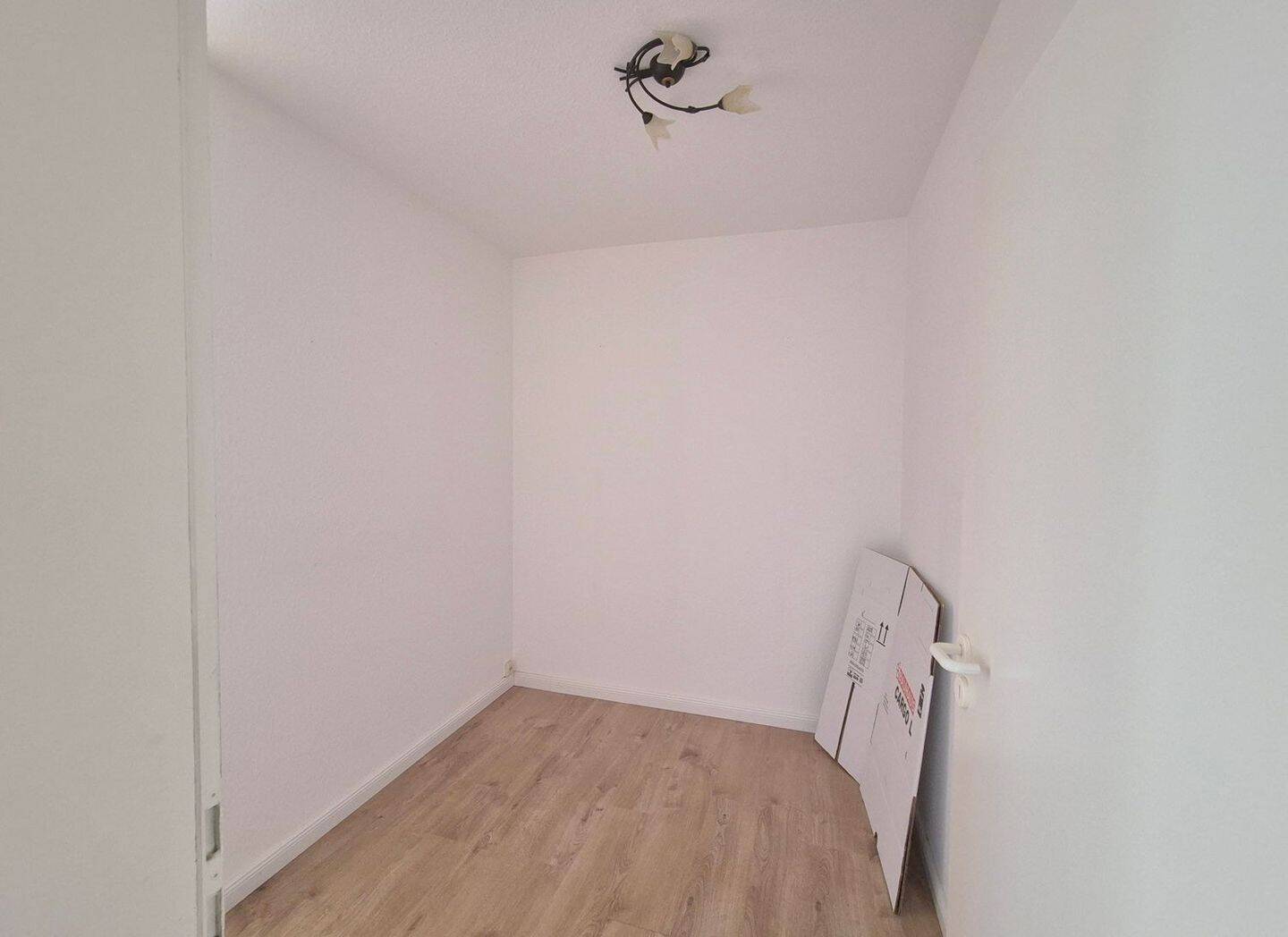 PROVISIONSFREI Zwei-Zimmer-Wohnung in Bestzustand und Toplage von MZ-Hechtsheim – 55129 Mainz – Vorschaubild 8