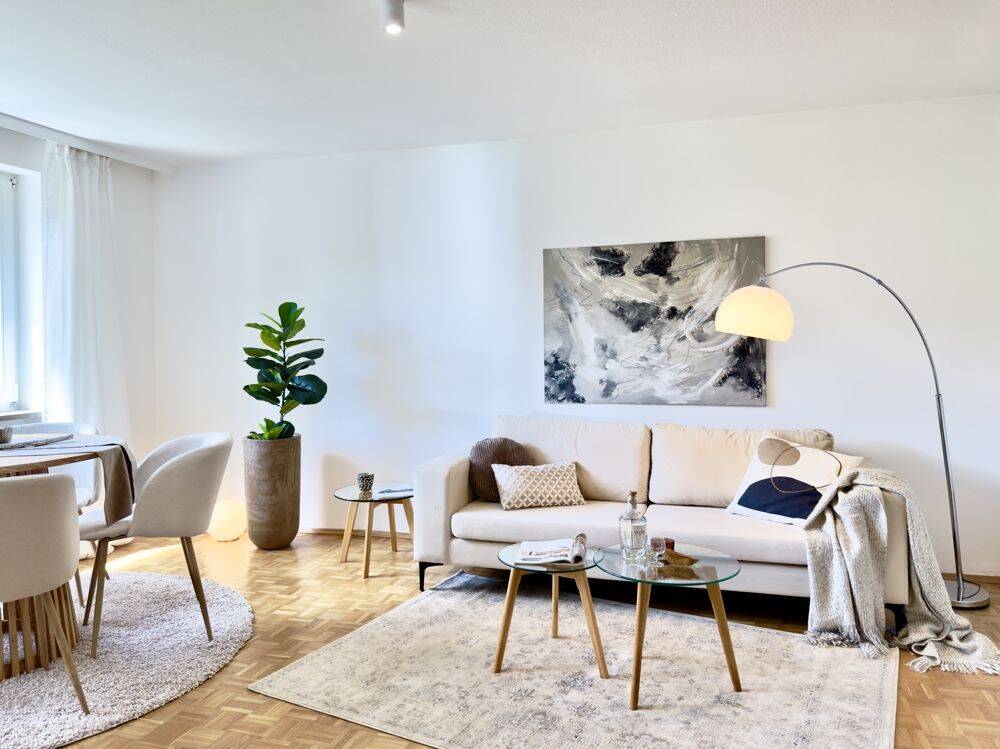 ZENTRAL WOHNEN – RUHIG LEBEN: 2-Zimmer-Wohnung mit West-Loggia in Berg am Laim – 81673 München – Vorschaubild 2