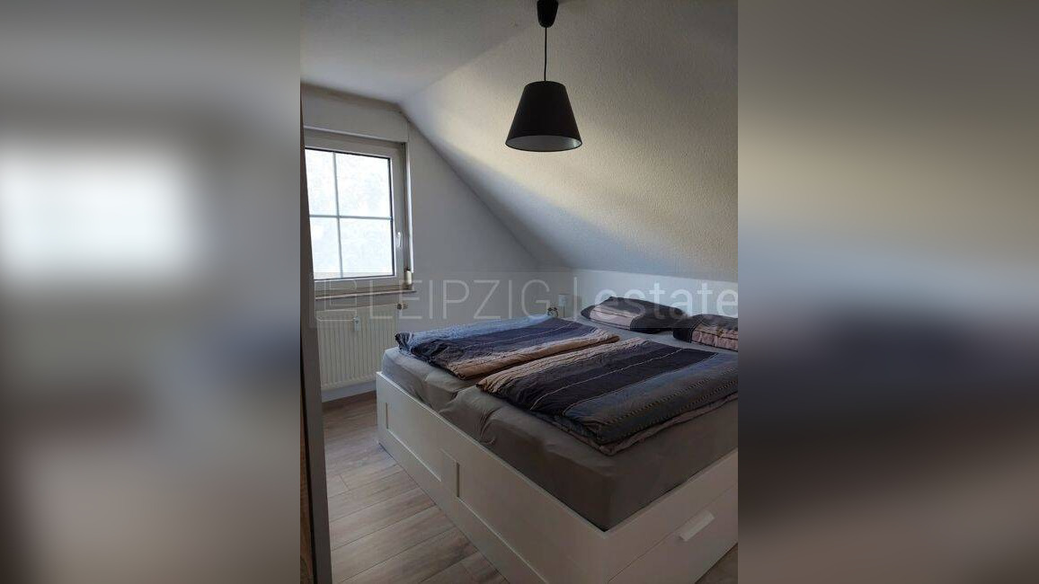 ab September* 2 Zimmer im Dachgeschoss*Balkon*Einbauküche*Stellplatz – 4808 Thallwitz – Vorschaubild 5