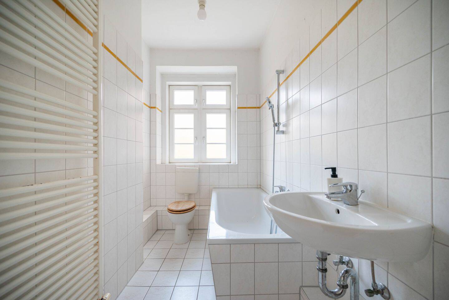 ?? Wohnen in Little Amsterdam – Charmante 2-Zimmer Altbau Wohnung mit Dielen, EBK in beliebter Lage – 13086 Berlin – Vorschaubild 5