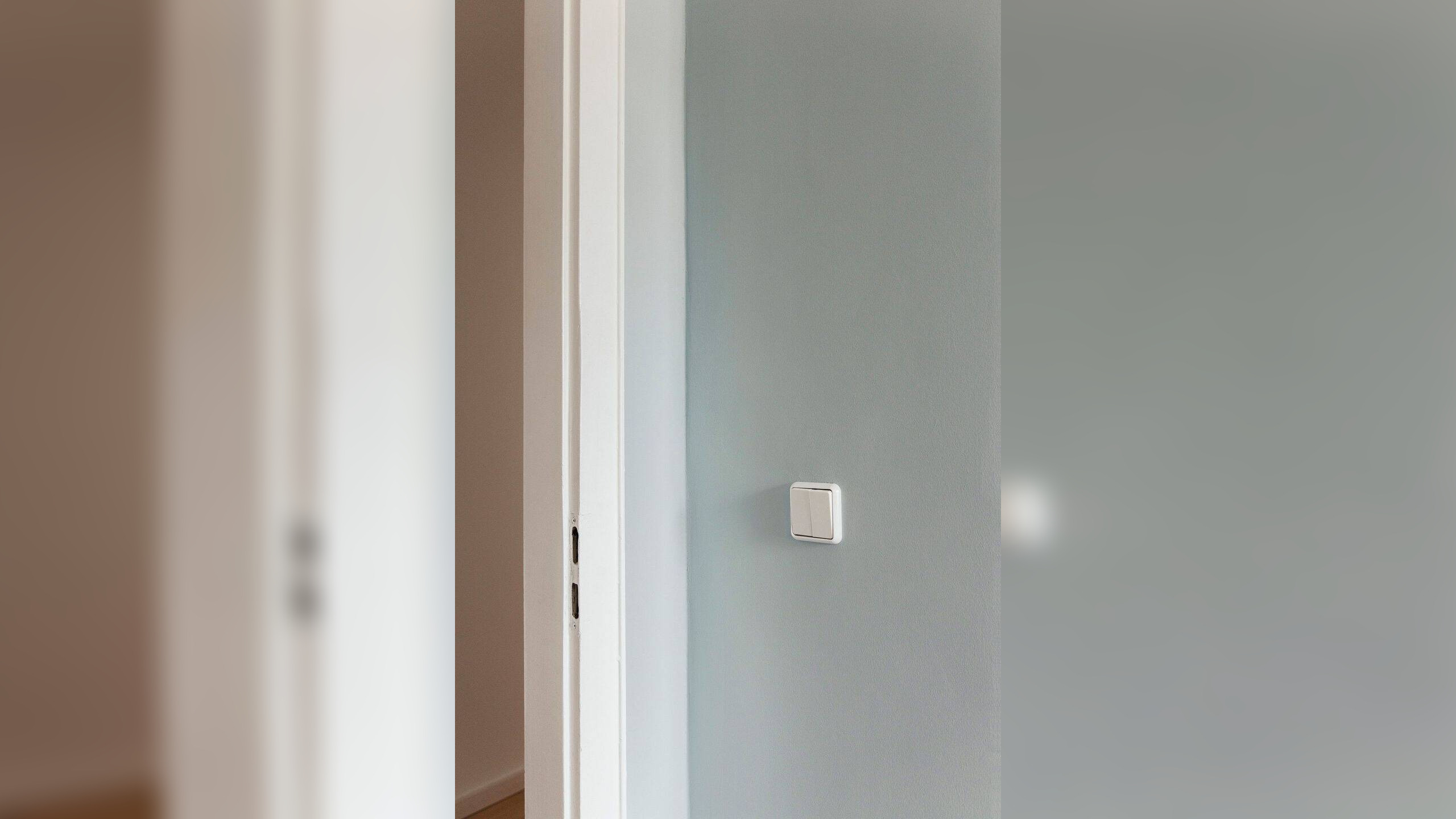 Über den Baumkronen – helle Zweizimmerwohnung mit Südwestbalkon & Aufzug – 10243 Berlin – Vorschaubild 7