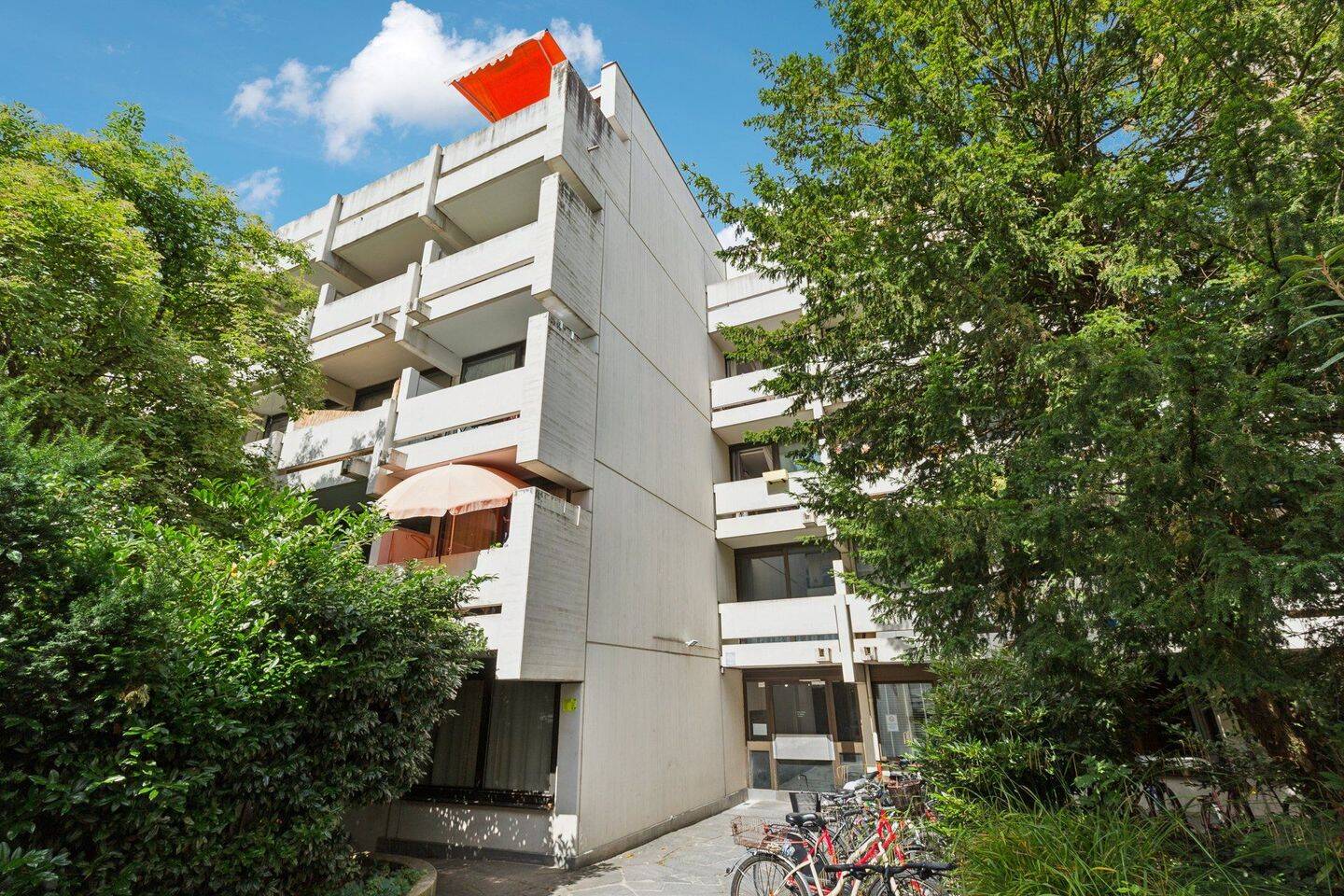 Ruhiges 1-Zimmer-Apartment mit Südterrasse und Duplex-Stellplatz in der Maxvorstadt – 80799 München – Vorschaubild 2