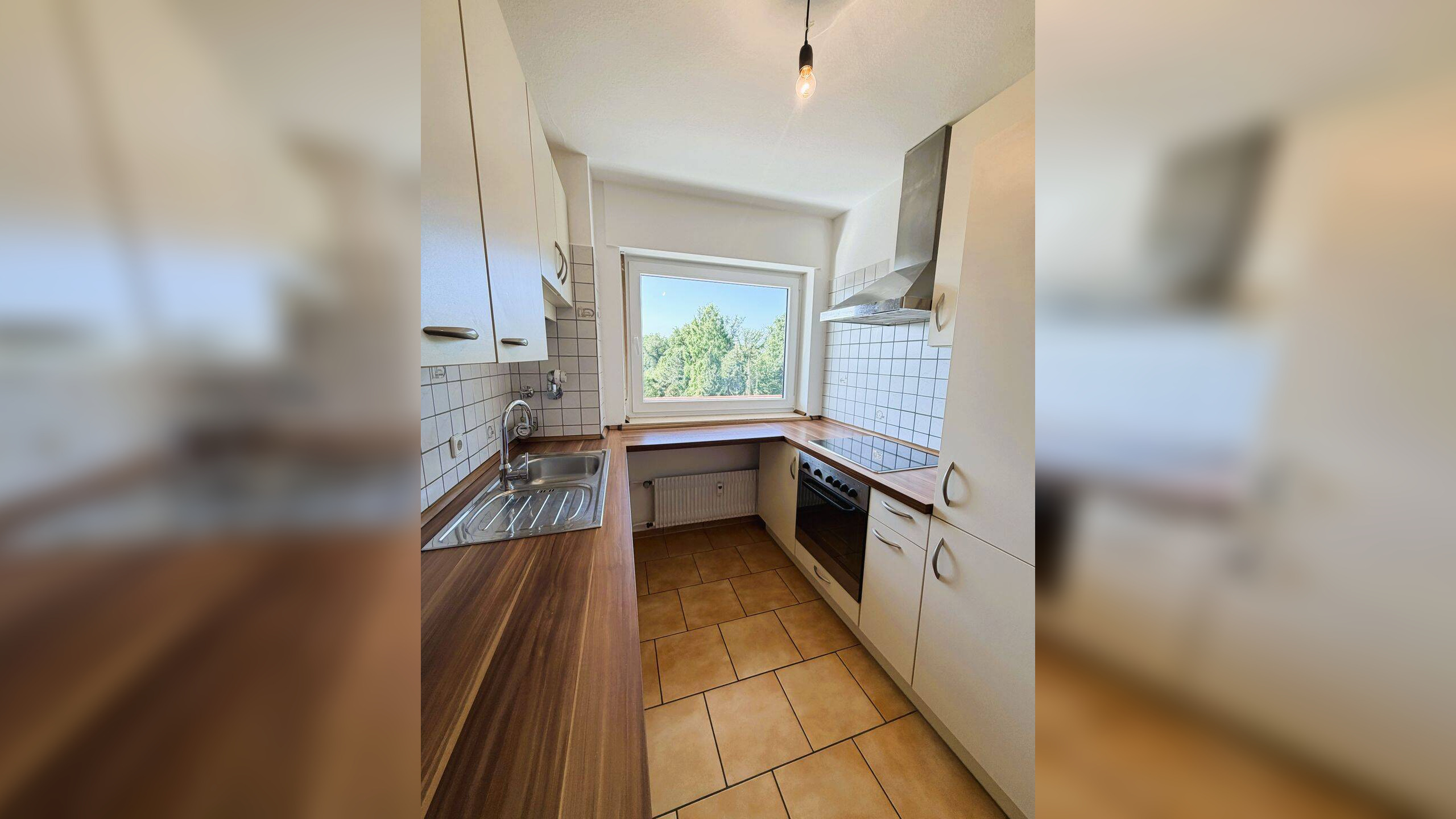 Helle 3-Zimmer-Wohnung mit großem Balkon, modernem Bad und Waldrandlage in Wiesbaden-Medenbach – 65207 Wiesbaden – Vorschaubild 3