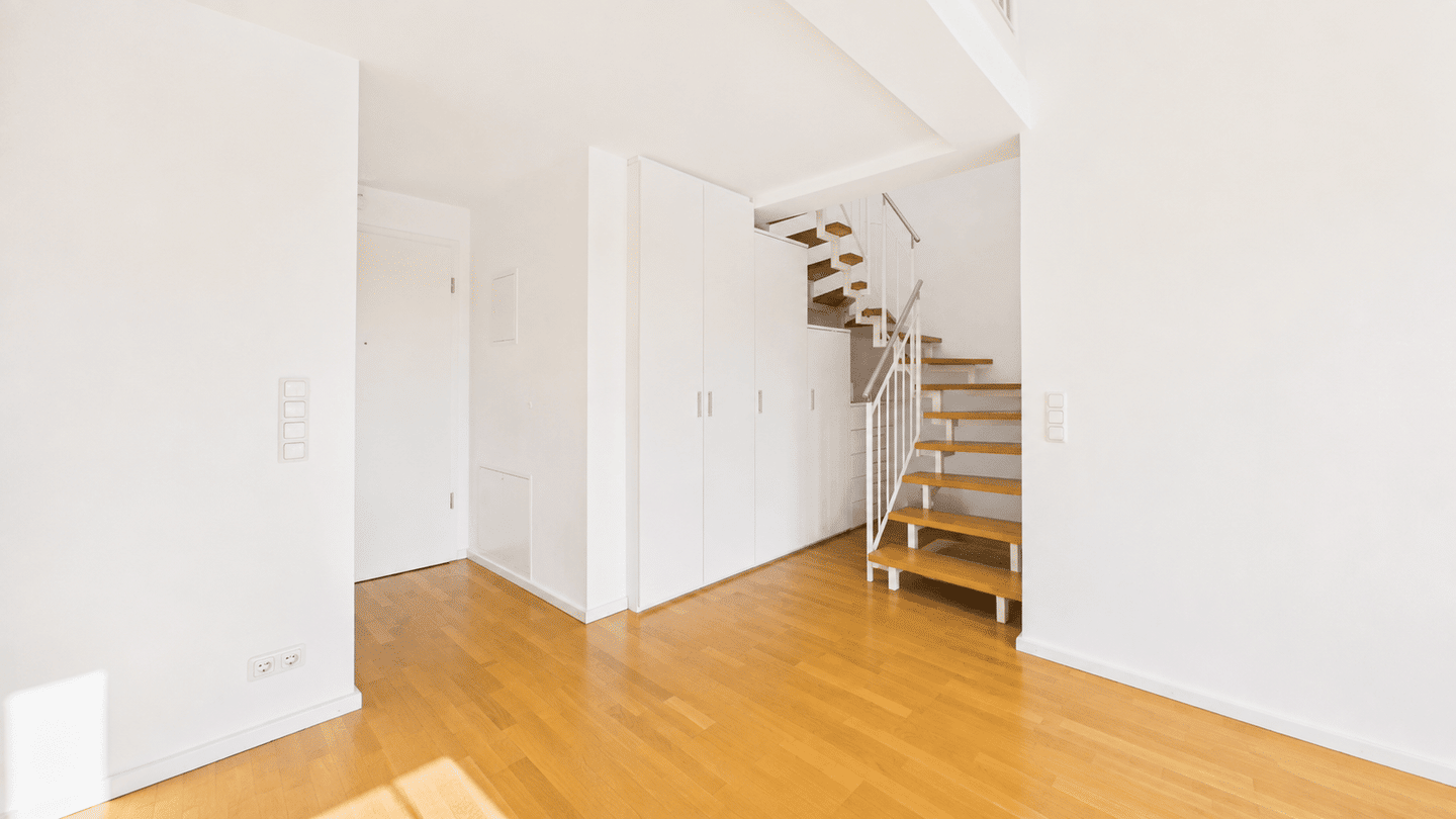 HEGERICH: Stilvolle 2,5-Zimmer-Dachgeschosswohnung mit Galeriepotenzial in München-Waldtrudering! – 81827 München – Vorschaubild 7