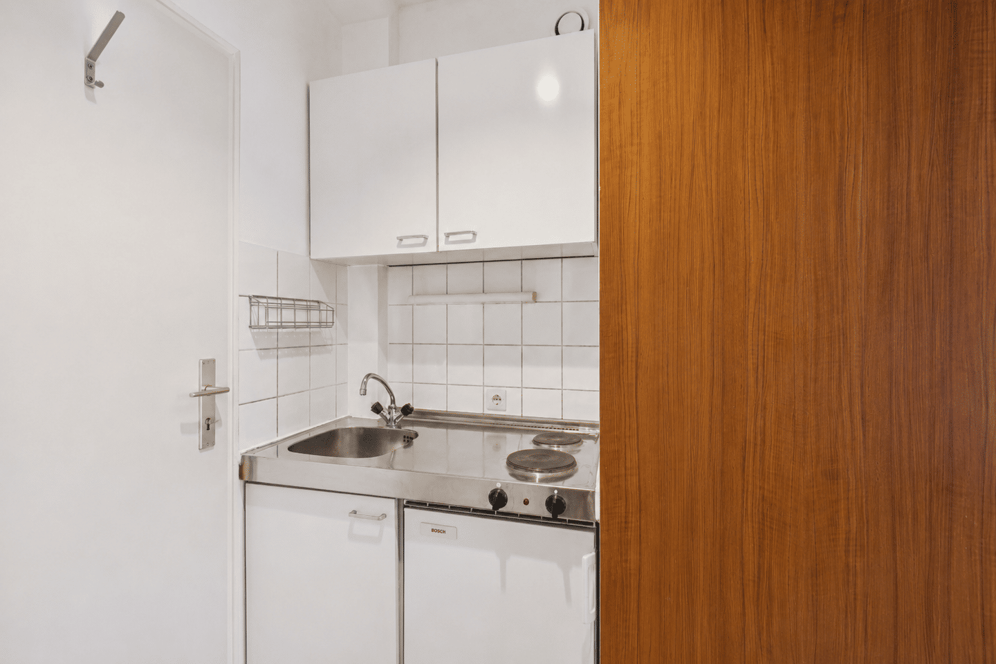 Ruhiges 1-Zimmer-Apartment mit Südterrasse und Duplex-Stellplatz in der Maxvorstadt – 80799 München – Vorschaubild 7