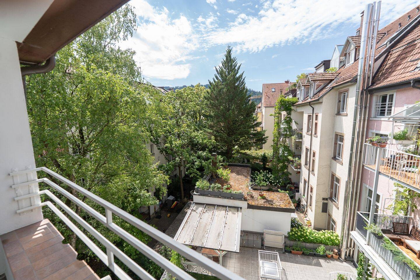 Maisonette-Charme  – sanierte, bezugsfreie 5-Zi-Altbauwohnung mit ausgebautem Speicher/Atelier – 79117 Freiburg im Breisgau – Vorschaubild 10