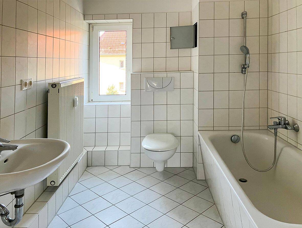 Ruhige 1-Raum-Wohnung mit Balkon und Einbauküche/ideal für 50plus – 4349 Leipzig – Vorschaubild 3