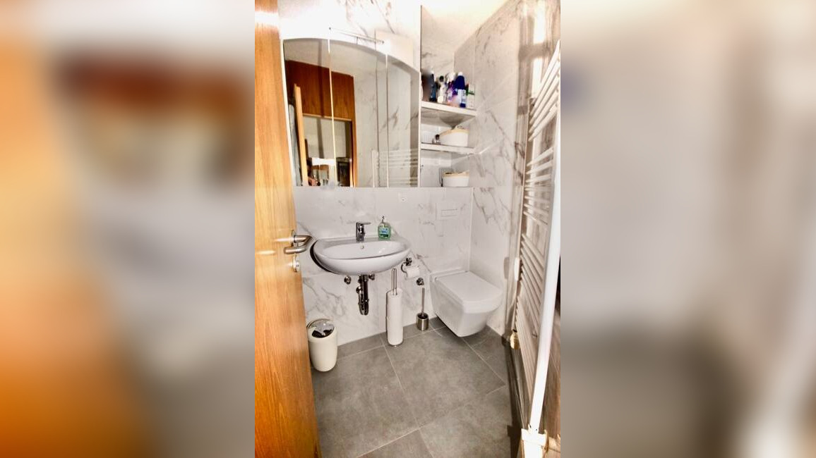 Lichtdurchflutete Garten-Maisonettewohnung in ruhiger Lage – Wohnen in einer kleinen Wohnanlage! – 80935 München – Vorschaubild 5