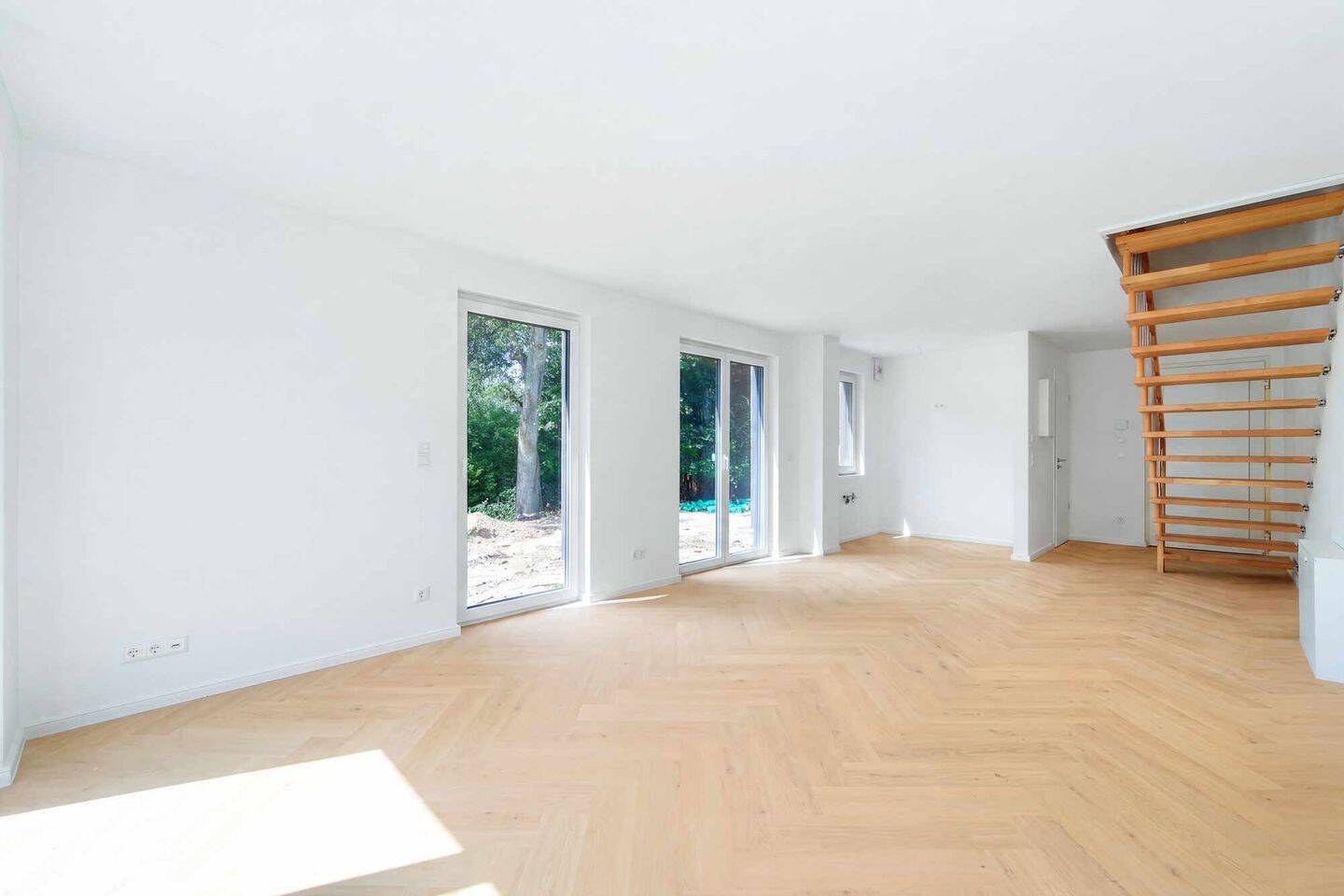 Neubau! Großzügige 2,5-Zimmer-Maisonette-Wohnung mit viel Wohnraum! – 22145 Hamburg – Vorschaubild 5