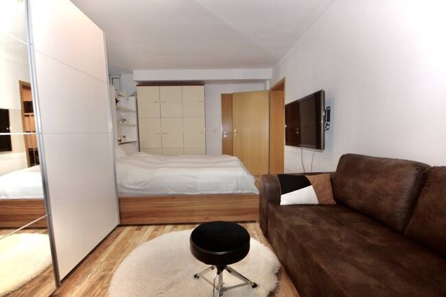 Lichtdurchflutete Garten-Maisonettewohnung in ruhiger Lage – Wohnen in einer kleinen Wohnanlage! – 80935 München – Vorschaubild 9