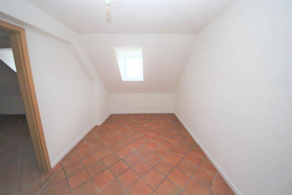 Trier Pfalzel: WG-geeignete 5-ZKB-Maisonettewhg. mit EBK ab 01.09. frei – 54293 Trier – Vorschaubild 9