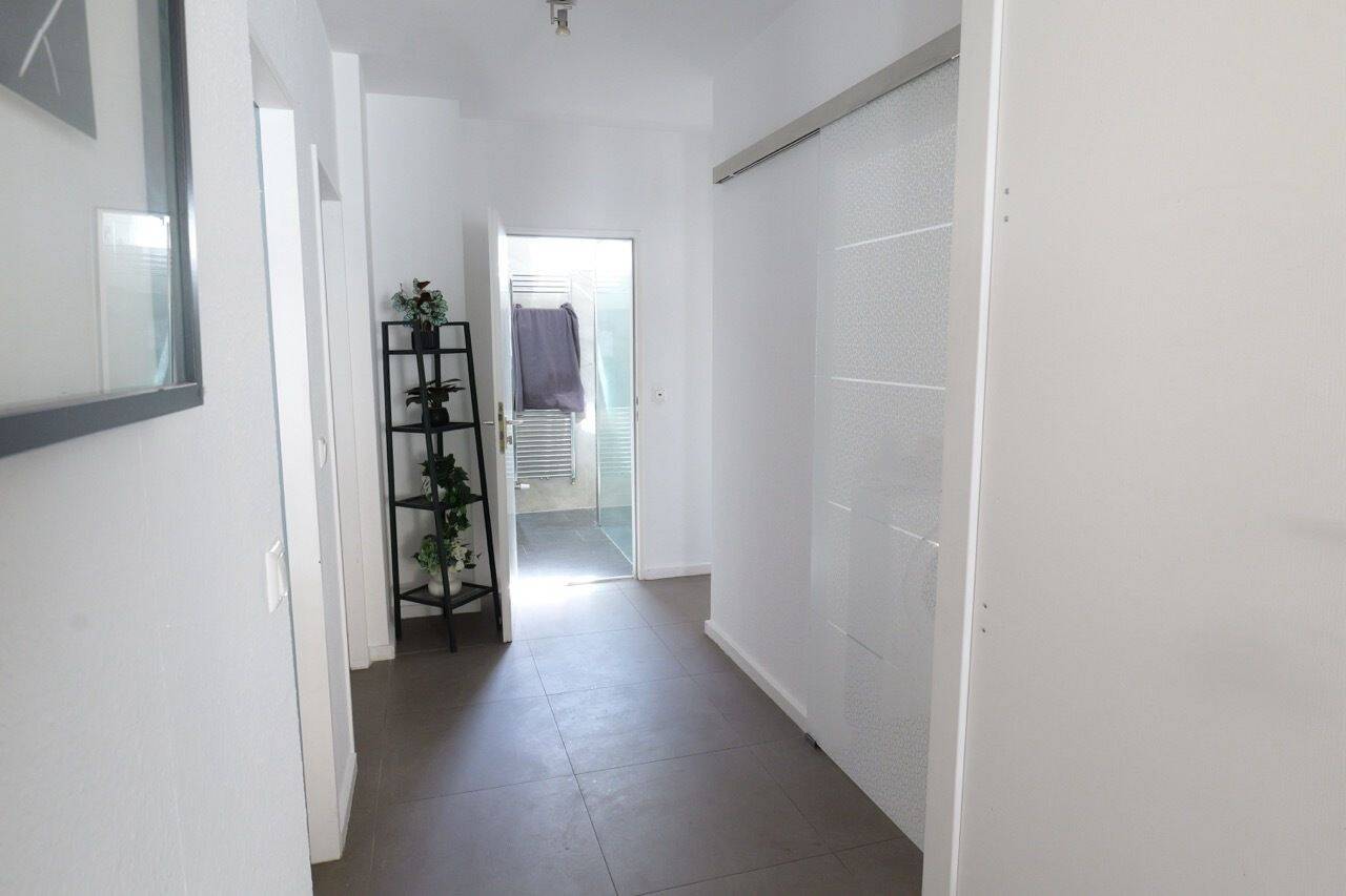 Helle Wohnung nahe Ku’damm mit Balkon, Stellplatz und Keller – 10711 Berlin – Vorschaubild 7