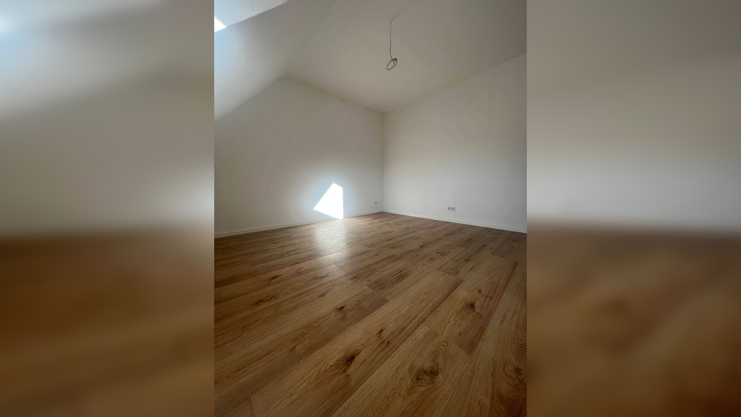 Sanierte und gepflegte 3ZKB Dachgeschosswohnung in St. Ingbert-Rentrisch – 66386 St. Ingbert – Vorschaubild 9