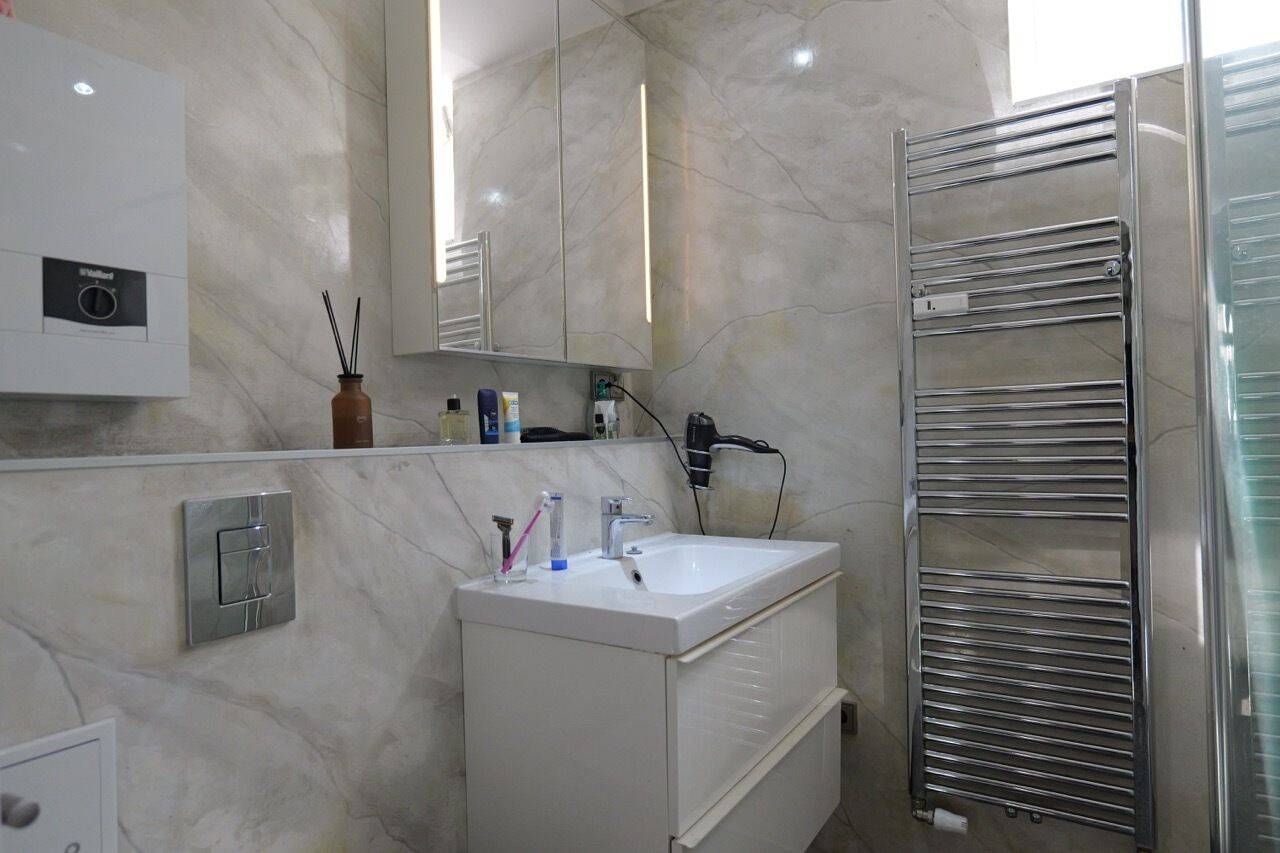 Helle Wohnung nahe Ku’damm mit Balkon, Stellplatz und Keller – 10711 Berlin – Vorschaubild 8
