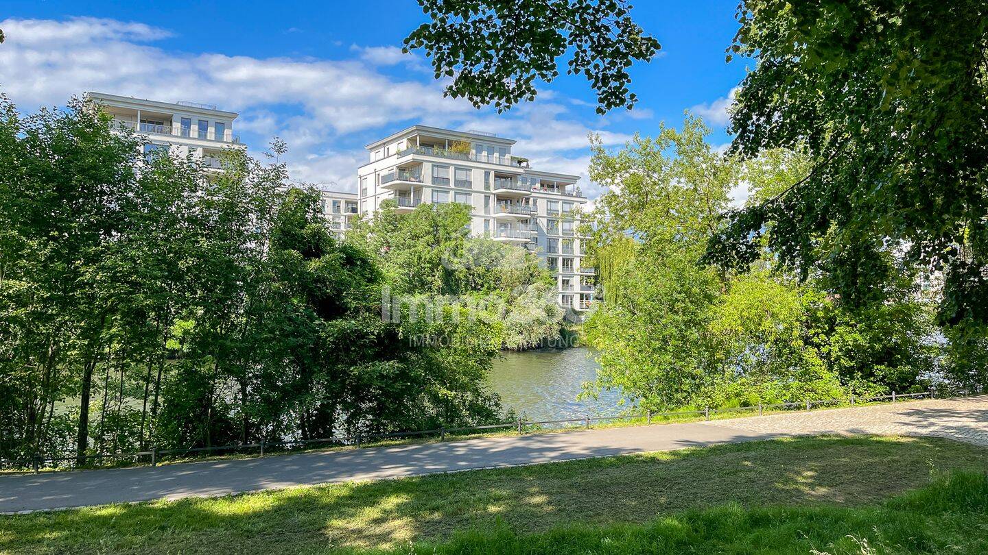 Urban wohnen am Ufer der Spree in 5-Zimmer-Terrassenwohnung – 10589 Berlin – Vorschaubild 9