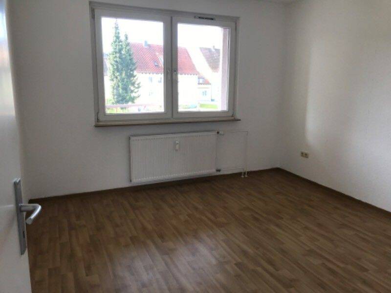 Erstbezug nach Sanierung – 2,5-Zimmerwohnung mit neuen Bodenbelägen – 36381 Schlüchtern – Vorschaubild 6