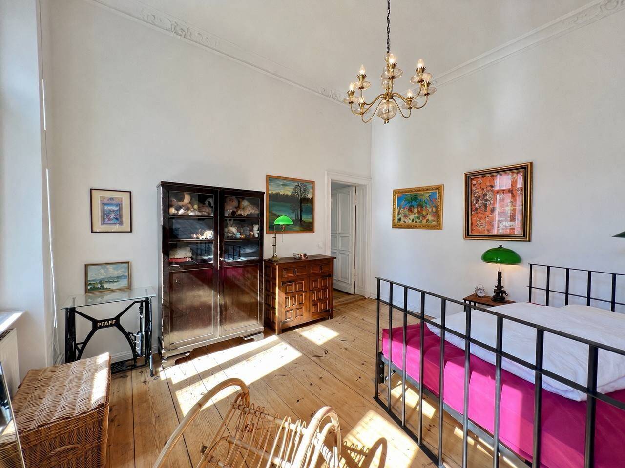 Stilvolle 2,5-Zimmer-Altbauwohnung im begehrten Bayerischen Viertel – nahe Viktoria-Luise-Platz – 10781 Berlin – Vorschaubild 10