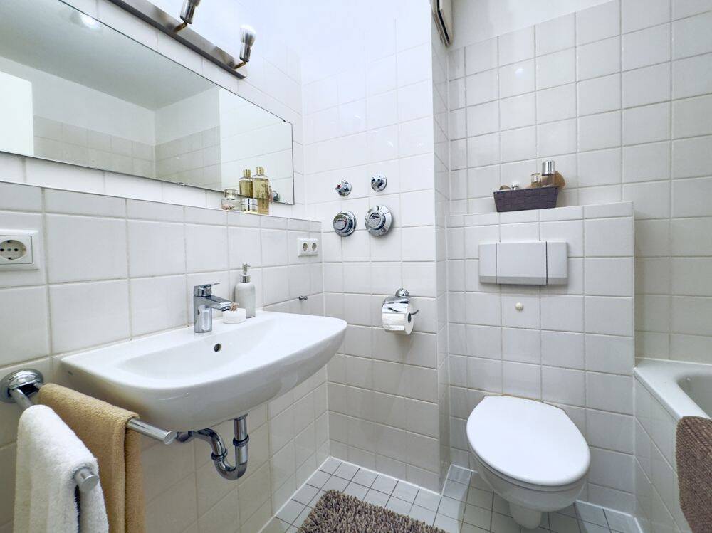 ZENTRAL WOHNEN – RUHIG LEBEN: 2-Zimmer-Wohnung mit West-Loggia in Berg am Laim – 81673 München – Vorschaubild 11