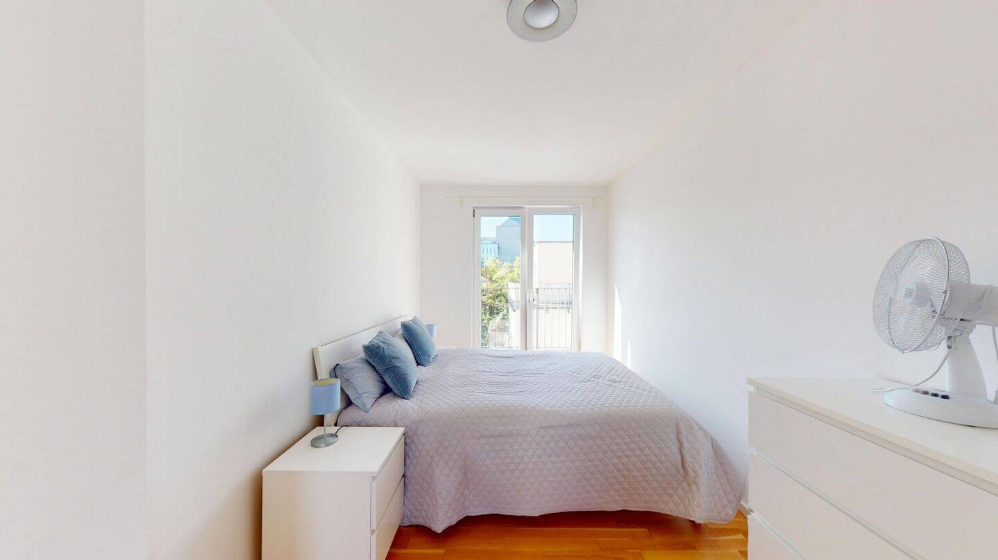 Exklusives möbliertes Penthouse mit Skylineblick von der Dachterrasse und Tiefgaragenstellplatz – 60326 Frankfurt am Main – Vorschaubild 9
