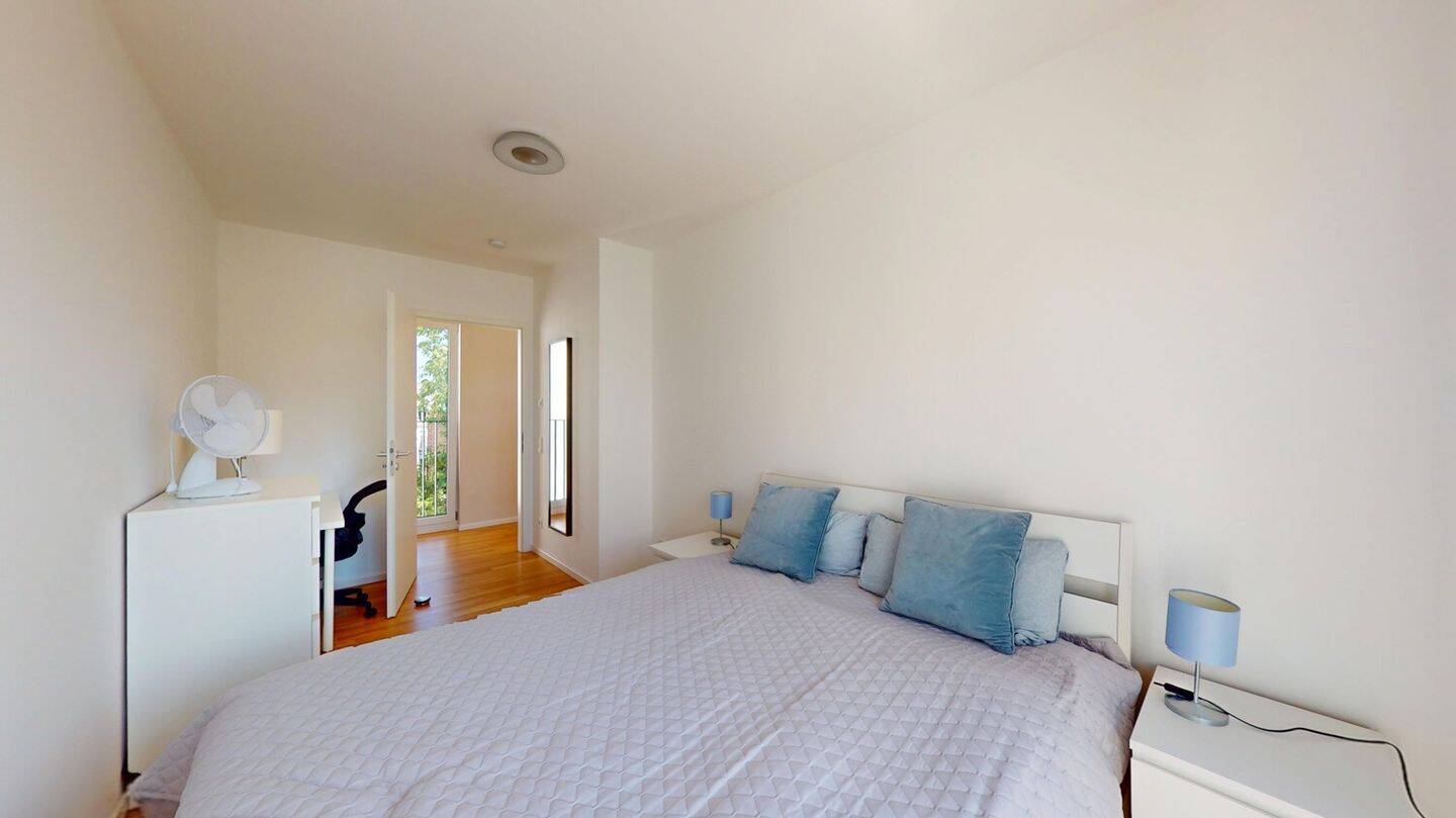 Exklusives möbliertes Penthouse mit Skylineblick von der Dachterrasse und Tiefgaragenstellplatz – 60326 Frankfurt am Main – Vorschaubild 10