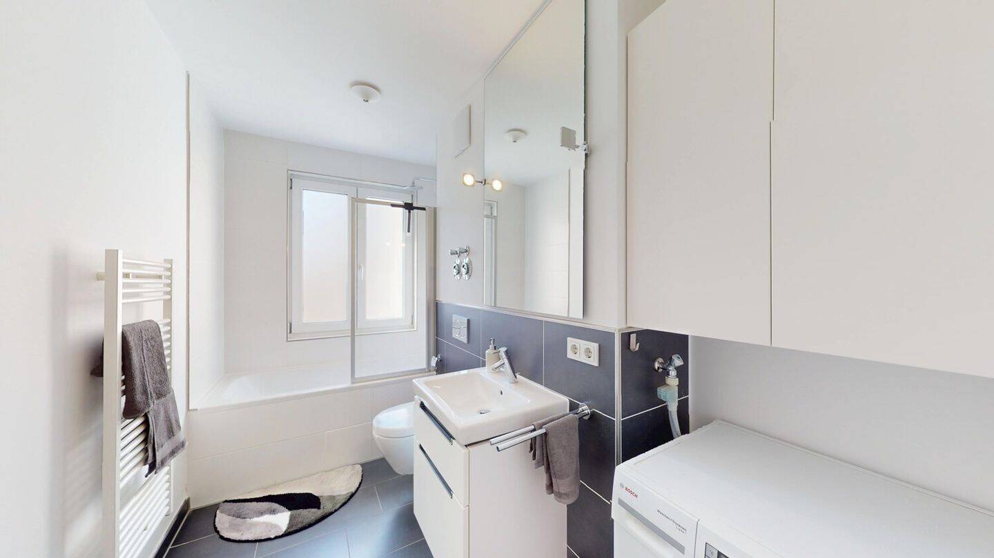 Exklusives möbliertes Penthouse mit Skylineblick von der Dachterrasse und Tiefgaragenstellplatz – 60326 Frankfurt am Main – Vorschaubild 11