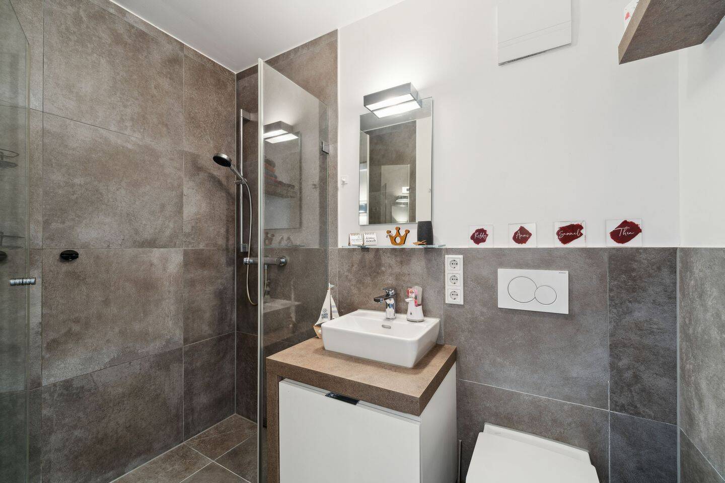 Traumhafte 5,5 Zi. DG-Maisonette Wohnung mit Neubaufeeling in ruhiger Lage in Trudering – 81825 München – Vorschaubild 10