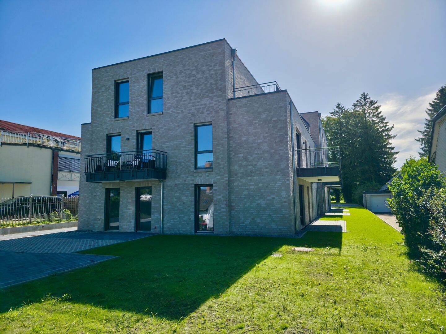 Attraktive ETW mit Premium-Outdoorfläche! – 22457 Hamburg – Vorschaubild 11