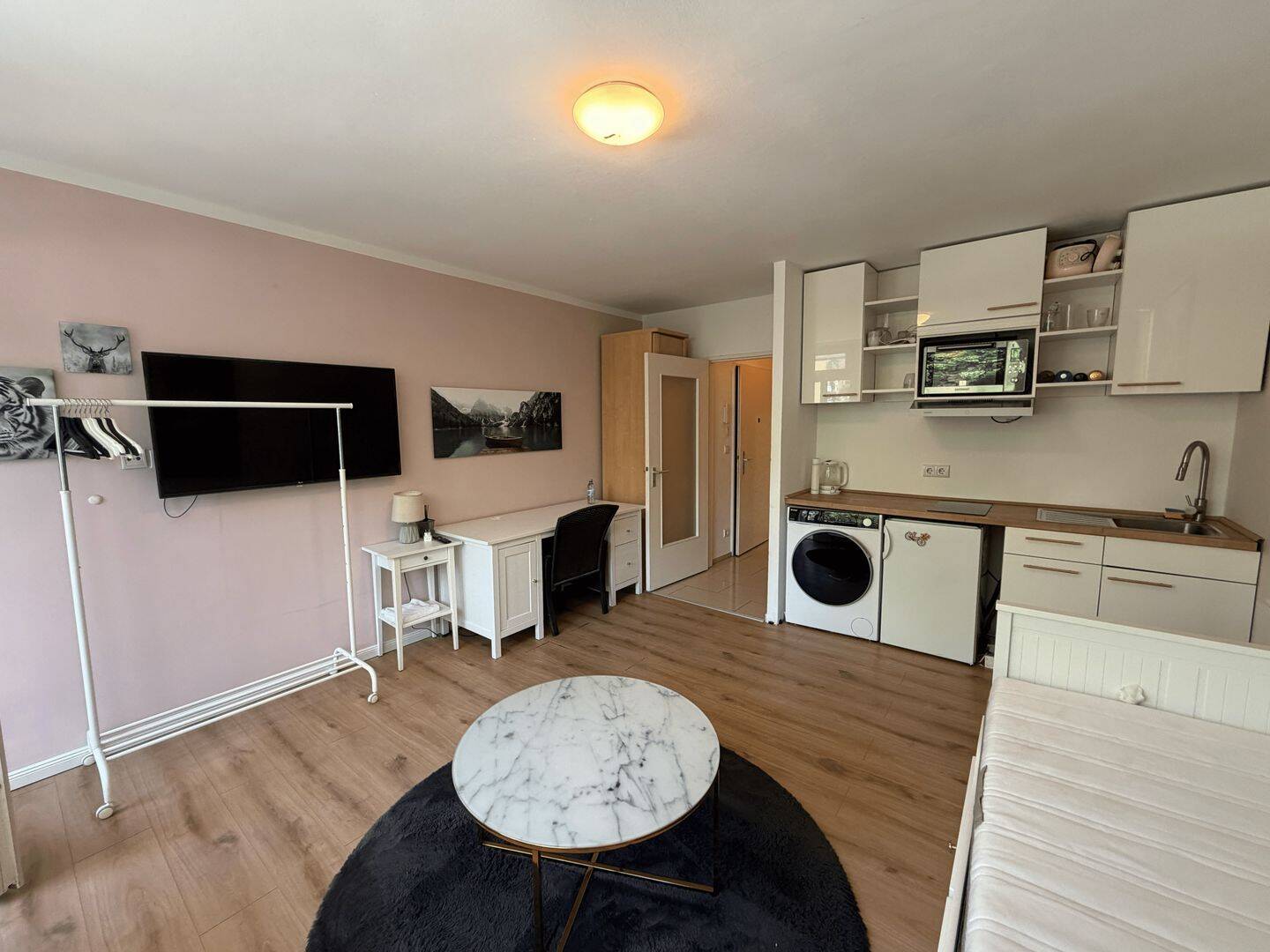 MODERNES CITY-STUDIO IN CHARLOTTENBURG – RUHIGE HOFLAGE, WEST-BALKON & SICHERE TIEFGARAGE (OPT.)! – 10627 Berlin – Vorschaubild 6