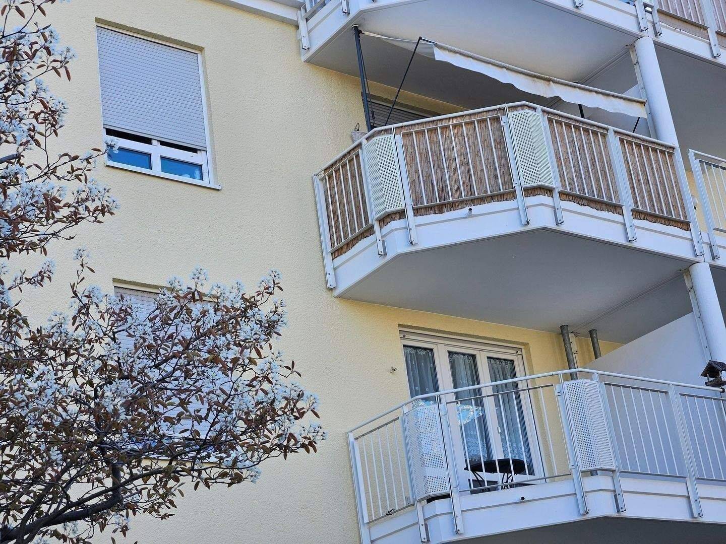 Bereits vermietet: Kleine 2 Zimmer-Wohnung. Kochnische. Balkon. Tiefgaragen-Stellplatz – 1328 Dresden – Vorschaubild 10